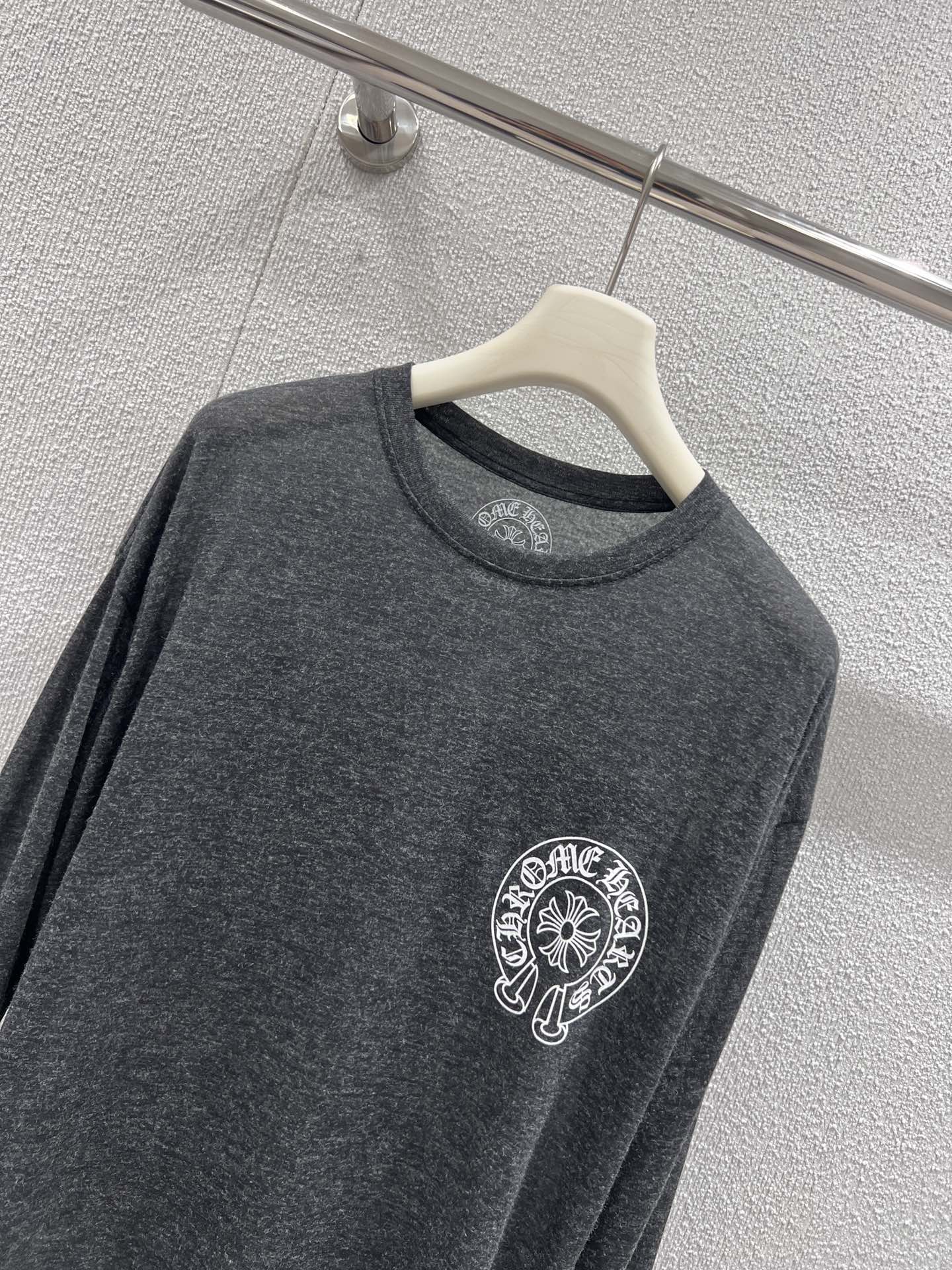 “Support for One-Size-Fits-All Female Packaging: Classic T-Shirts with Unique Designs” - 图片 3