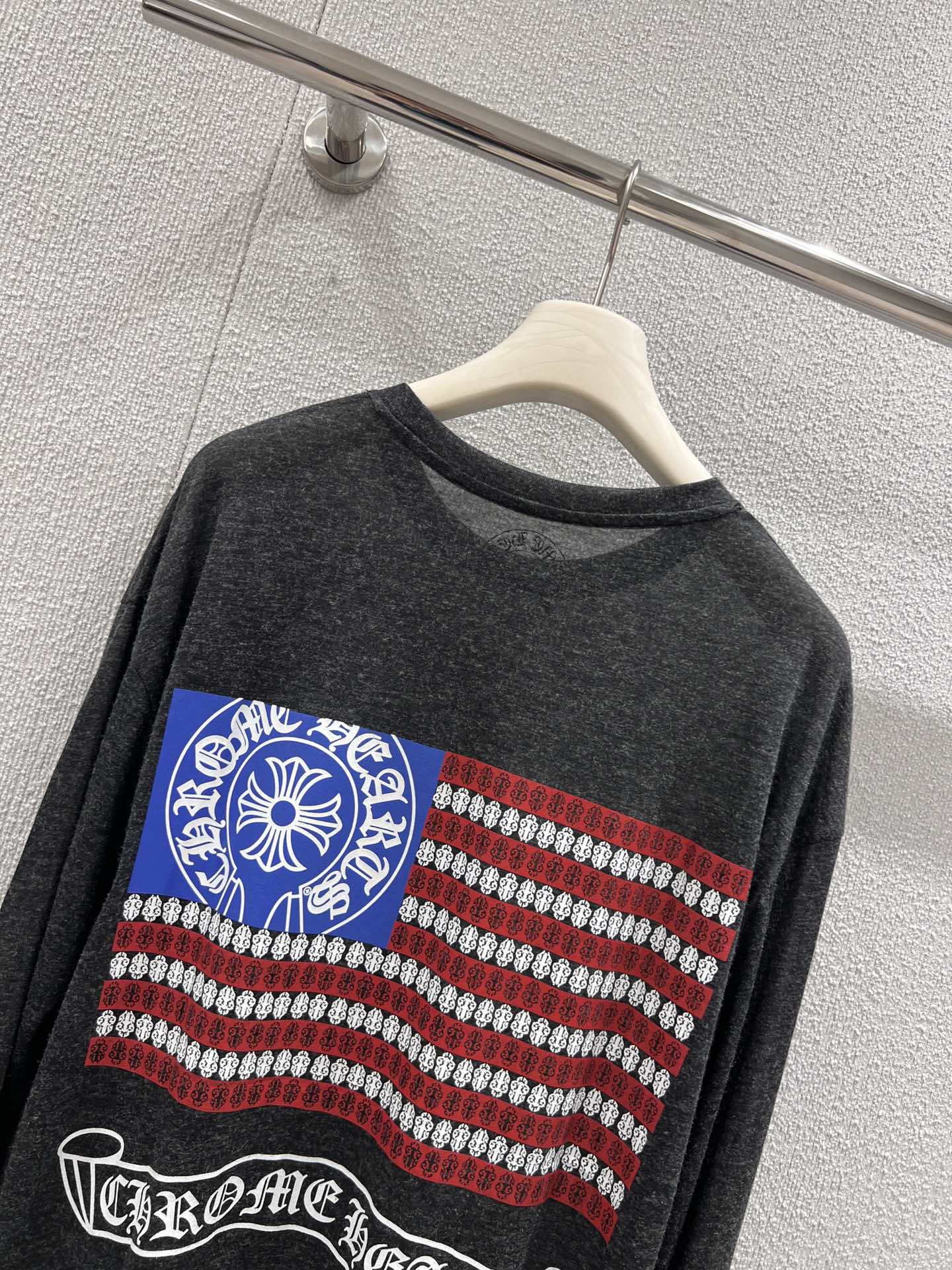 “Support for One-Size-Fits-All Female Packaging: Classic T-Shirts with Unique Designs” - 图片 4