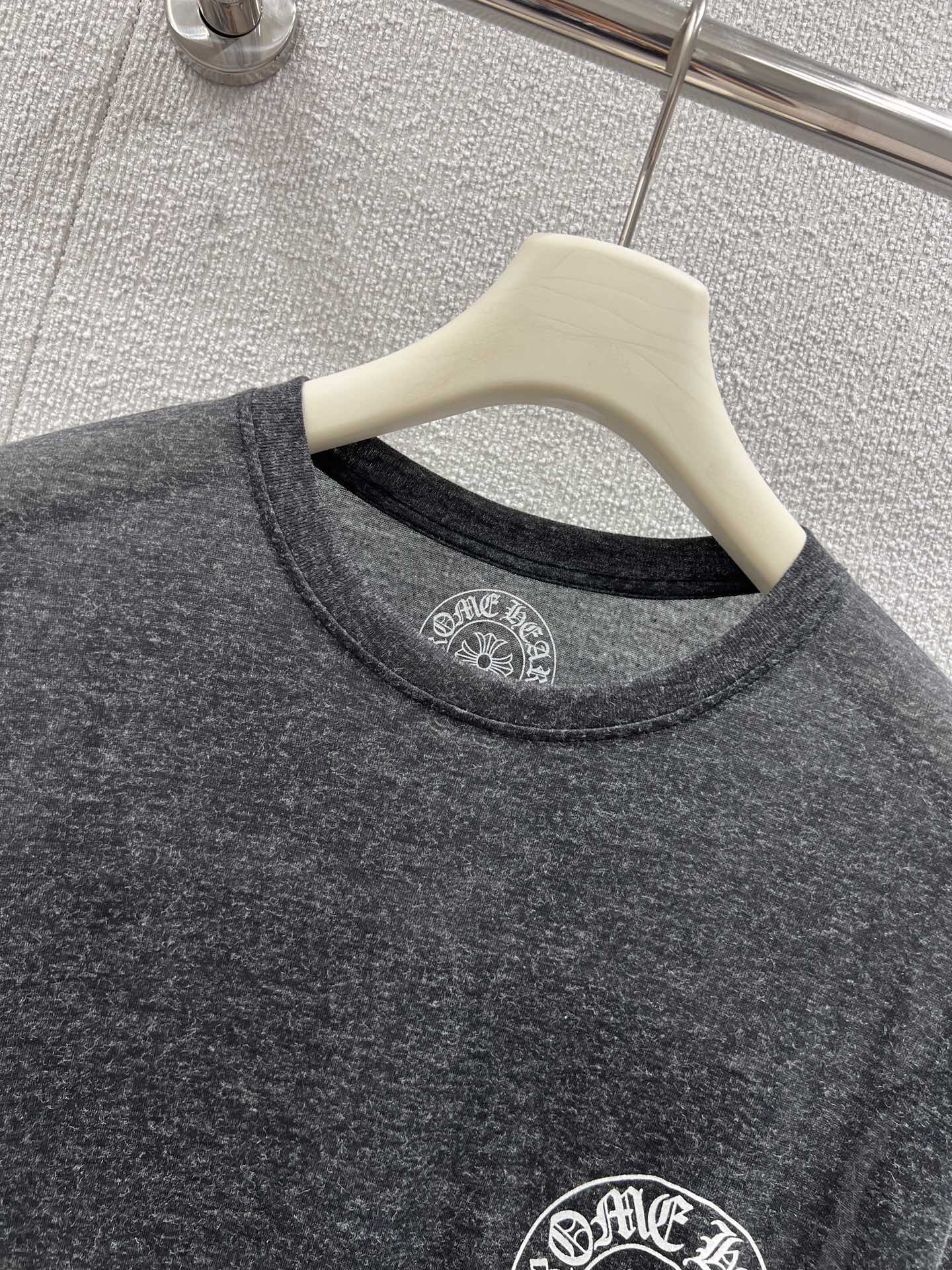 “Support for One-Size-Fits-All Female Packaging: Classic T-Shirts with Unique Designs” - 图片 5