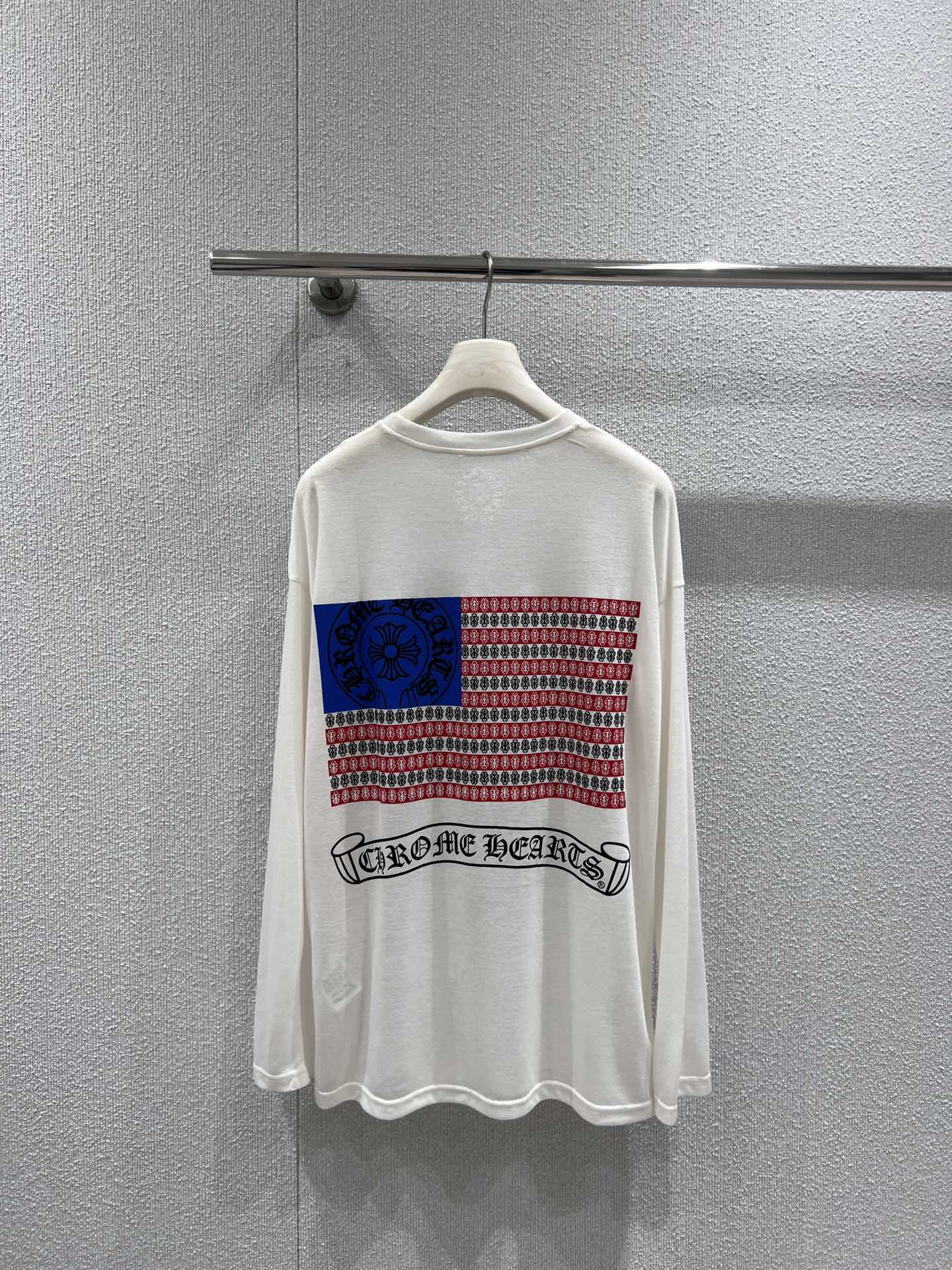 “Female Packaging Exchange Support: American-Styled T-Shirts and Classic Prints” - 图片 2
