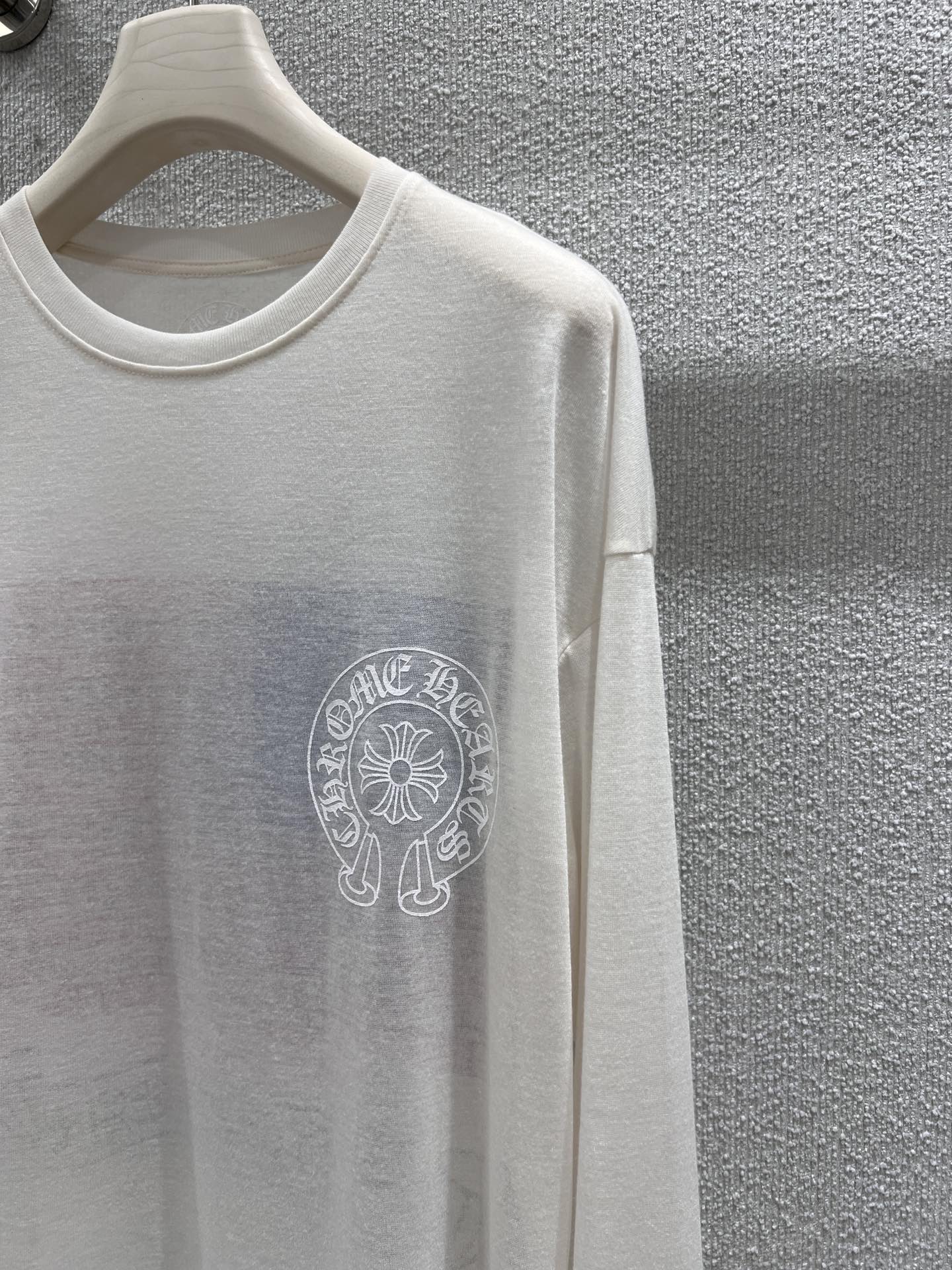 “Female Packaging Exchange Support: American-Styled T-Shirts and Classic Prints” - 图片 6