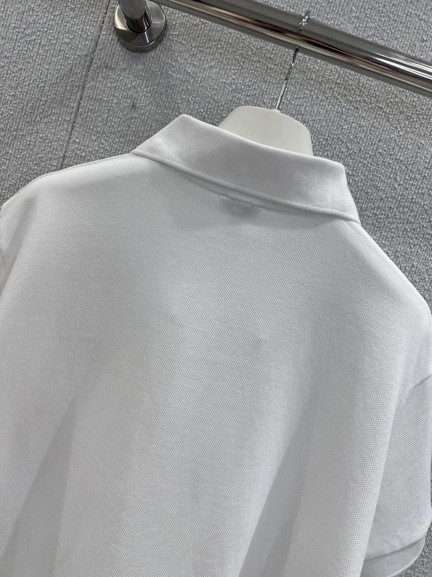 Loewe Polo Shirt: Classic Logo Embroidery, Summer Fashion, and Comfortable Fit 5 i1750220436 5178 6
