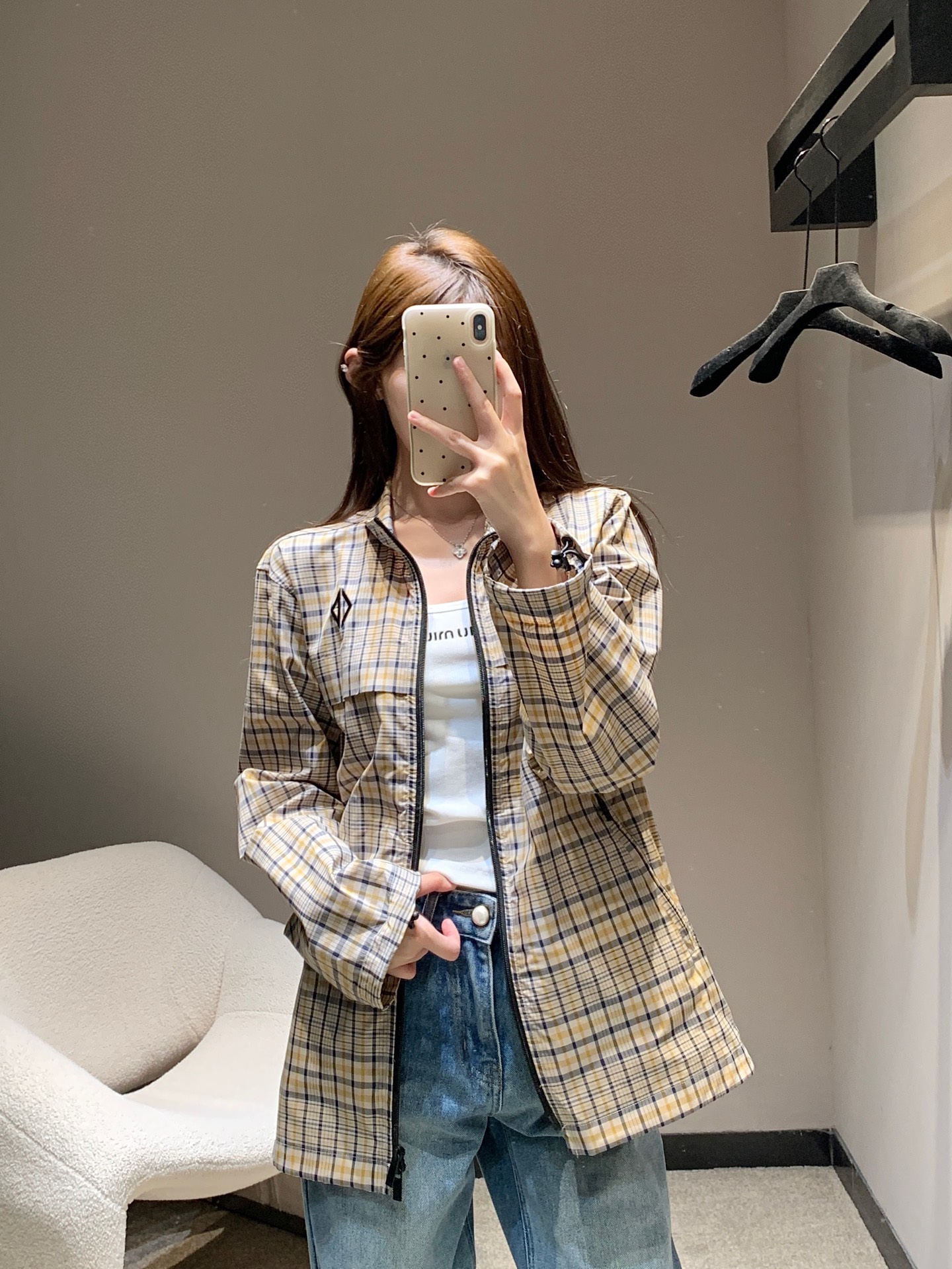 NO:433270,Dio* 25Fw autumn and winter new style plaid stand collar long-sleeved jacket丨Exclusive high-end production!  Custom beige cotton blend fabric, beige and navy blue plaid pattern, chest with CD Diamond logo, two-way zipper closure, Dio* zipper head, side zipper pocket drawstring cuffs and bottom edge, casual style, workmanship quality depends on details. S/M/L,,dior,jackets & coats,alexander wang19860909Dio* 25Fw秋冬新款 格纹立领长袖外套丨独家高版出品！订制米色棉质混纺面料、米色和海军蓝色格子图案、胸前饰以 CD Diamond 标志、双向拉链开合,搭配 Dio*拉链头、侧面拉链口袋抽绳袖口和底边、休闲款式 做工品质看细节.现货发售S/M/L,,dior,jackets & coats,alexander wang,Women's clothing