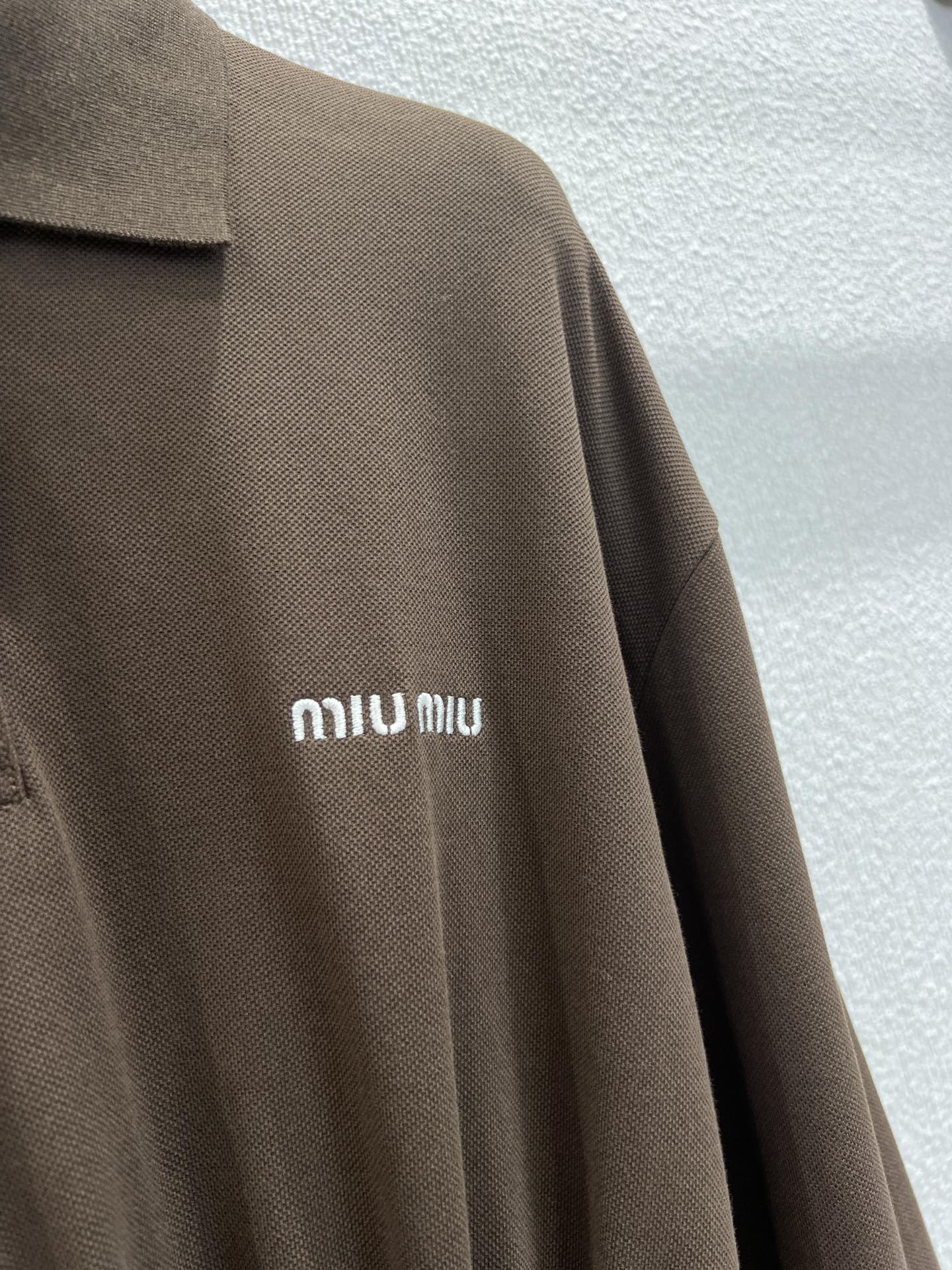 New Spring/Summer Female Package: High-Quality Alphabetical Long-Sleeved Clothes with Custom Fabric - 图片 5