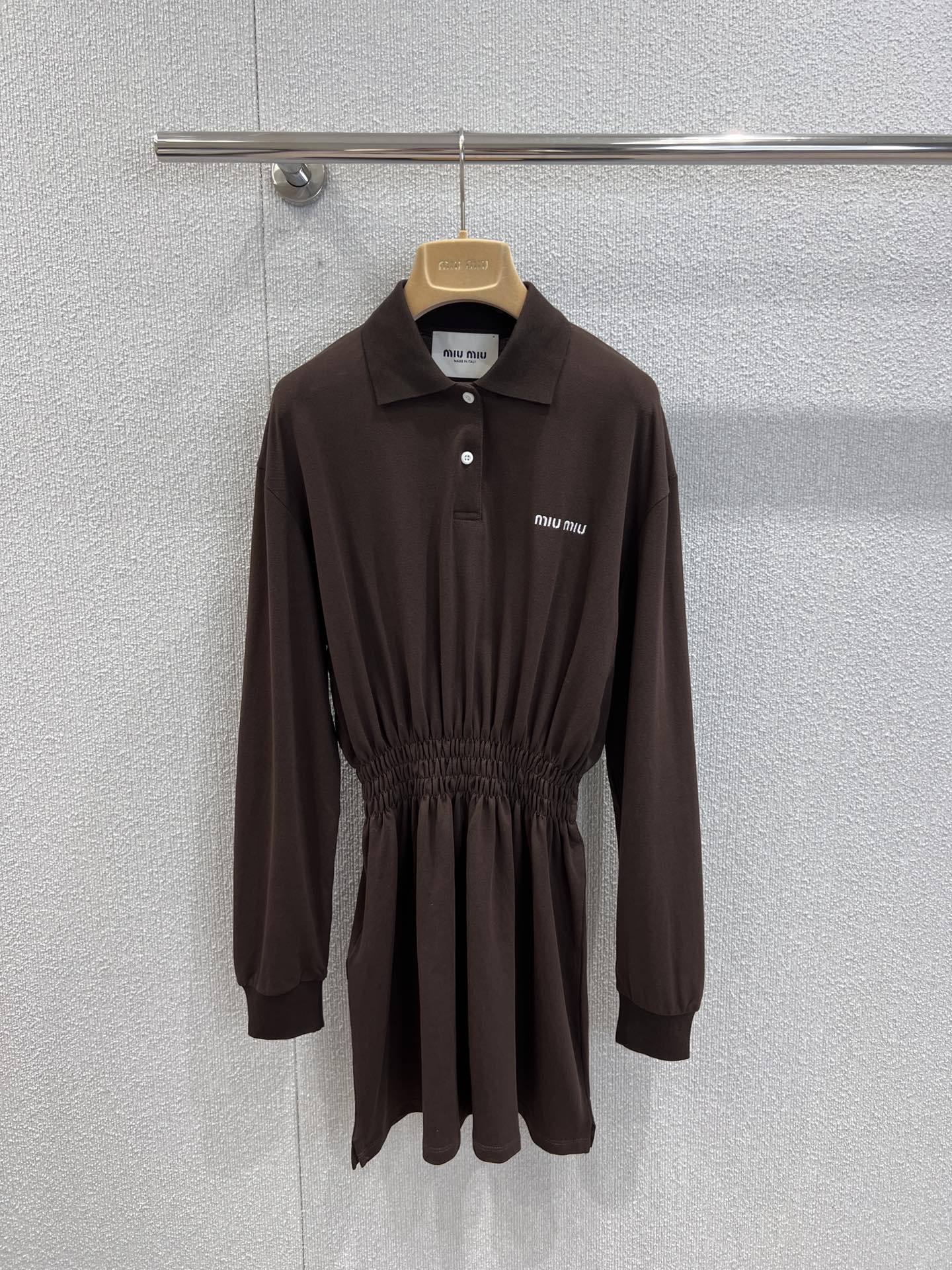 New Spring/Summer Female Package: High-Quality Alphabetical Long-Sleeved Clothes with Custom Fabric