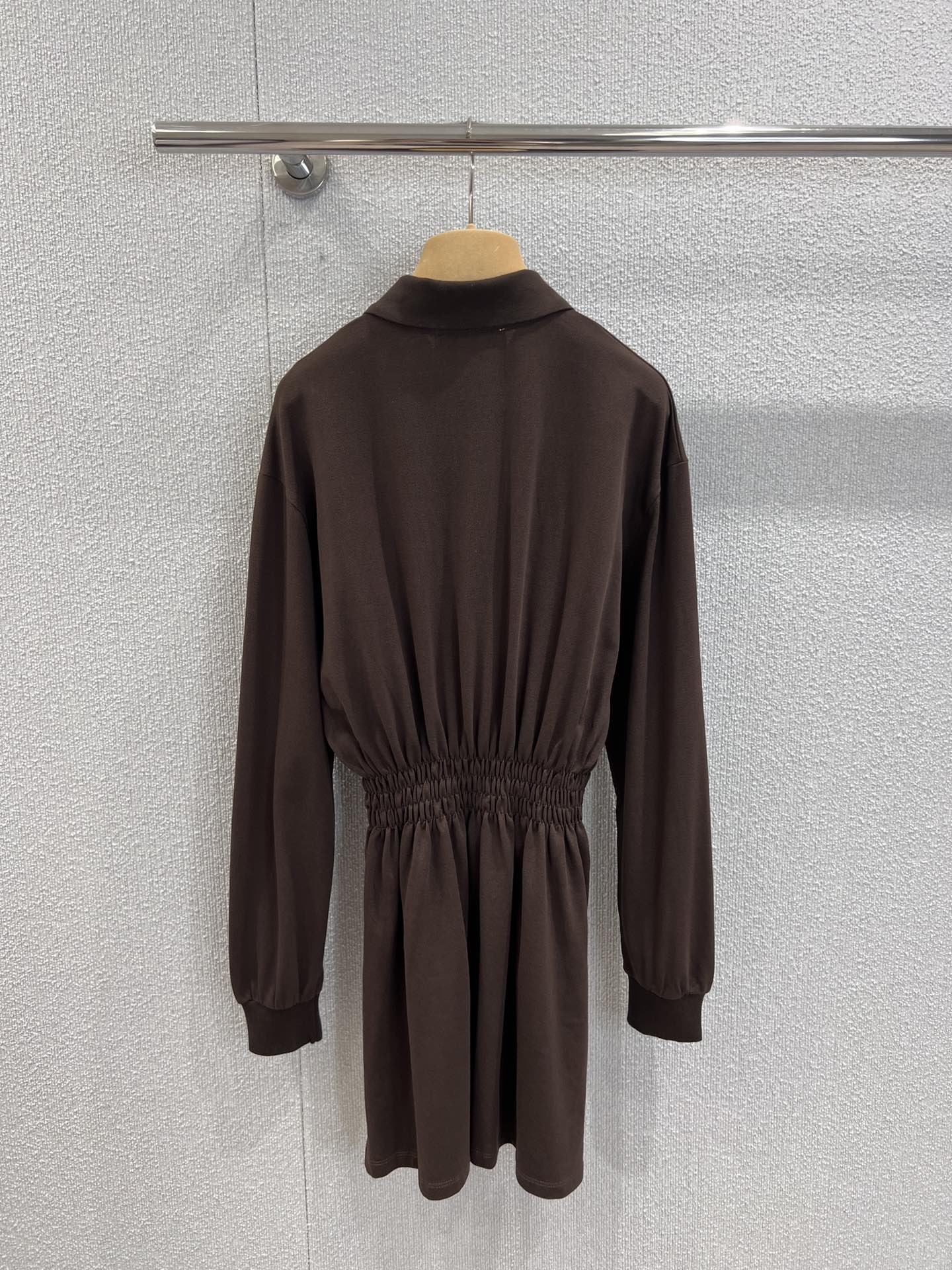 New Spring/Summer Female Package: High-Quality Alphabetical Long-Sleeved Clothes with Custom Fabric - 图片 2