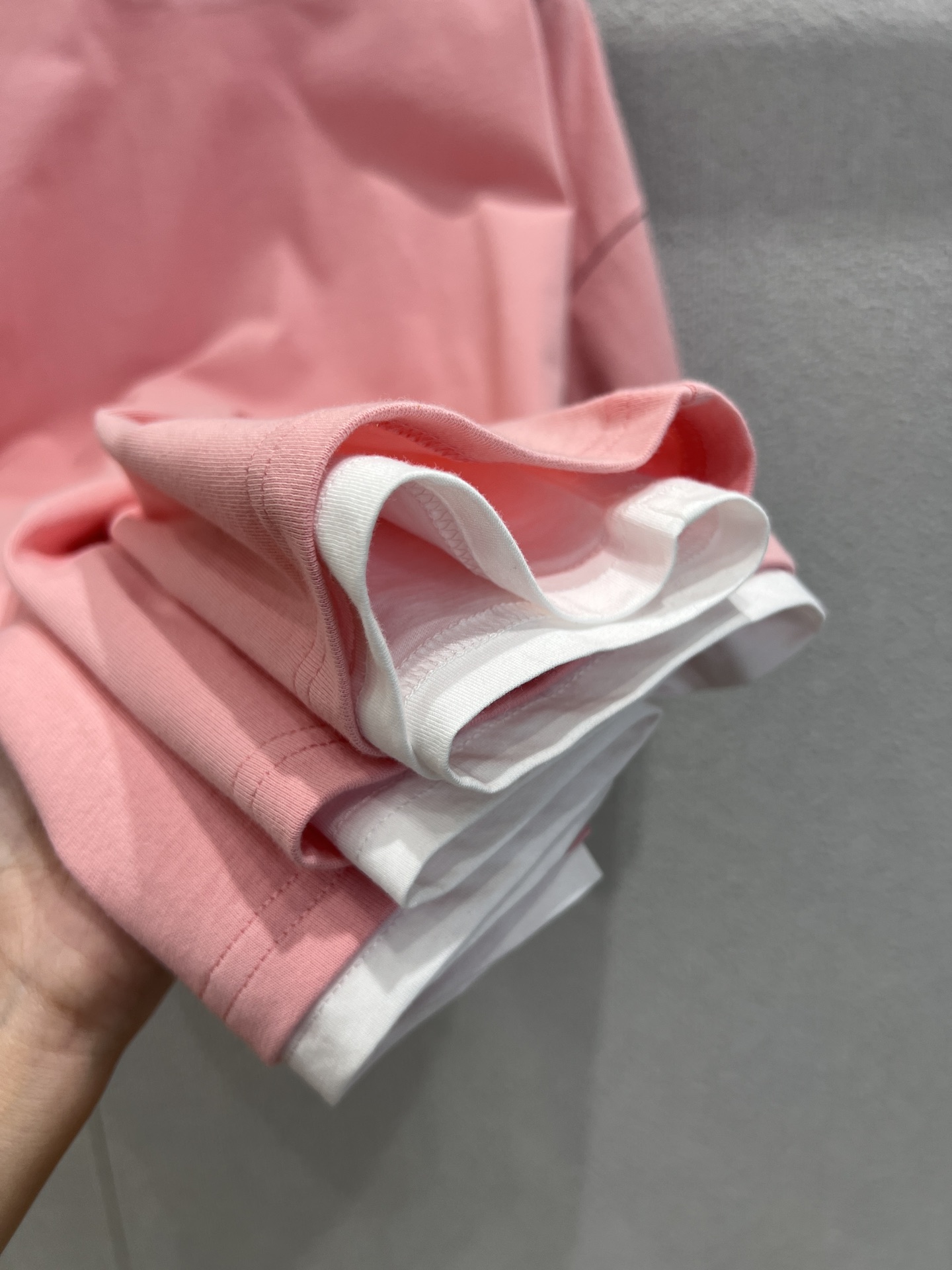 New JIL SAND*R 25Fw Collection: Sophisticated, Simple T-Shirt for Everyday Wear - 图片 7