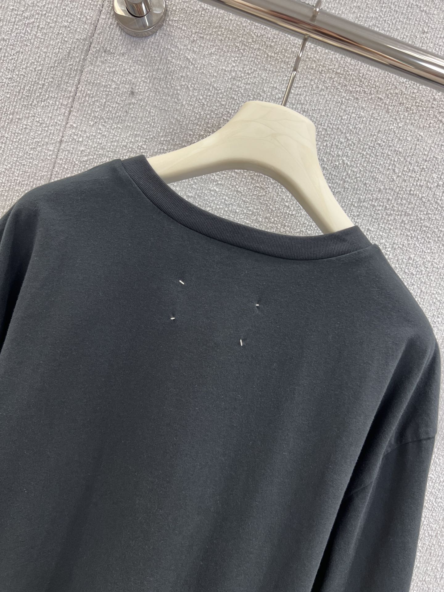High-end MM6 Spring/Summer T-Shirts with Durable Design and Exclusive Logo - 图片 4