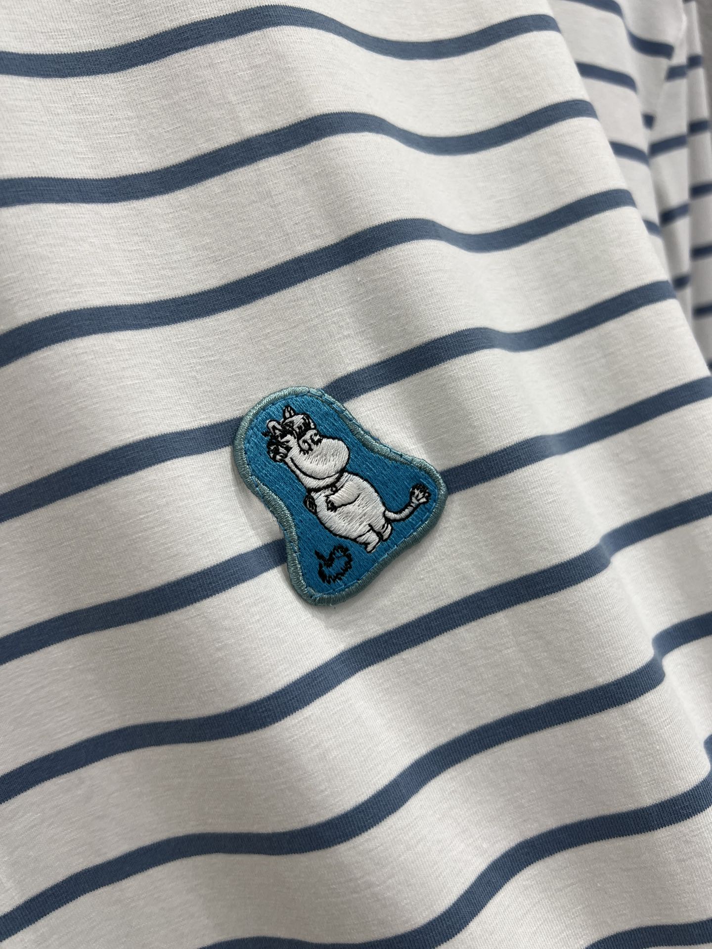 Acne Studios x Moomin 25FW Collaboration: Embroidered T-shirt for Women – High Quality Summer Style. - 图片 5