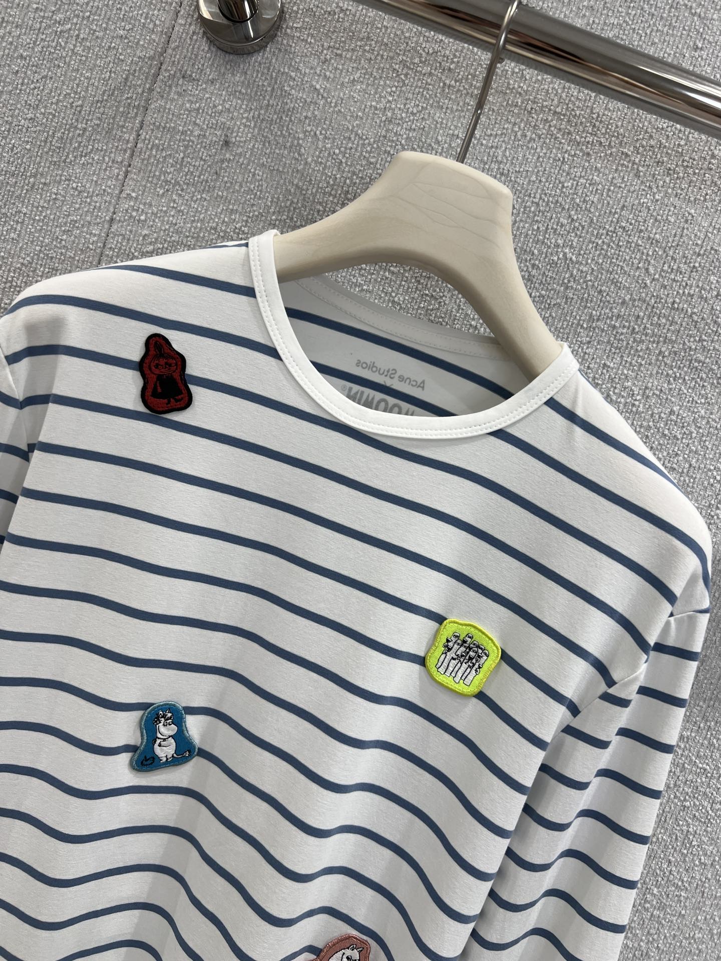 Acne Studios x Moomin 25FW Collaboration: Embroidered T-shirt for Women – High Quality Summer Style. - 图片 3