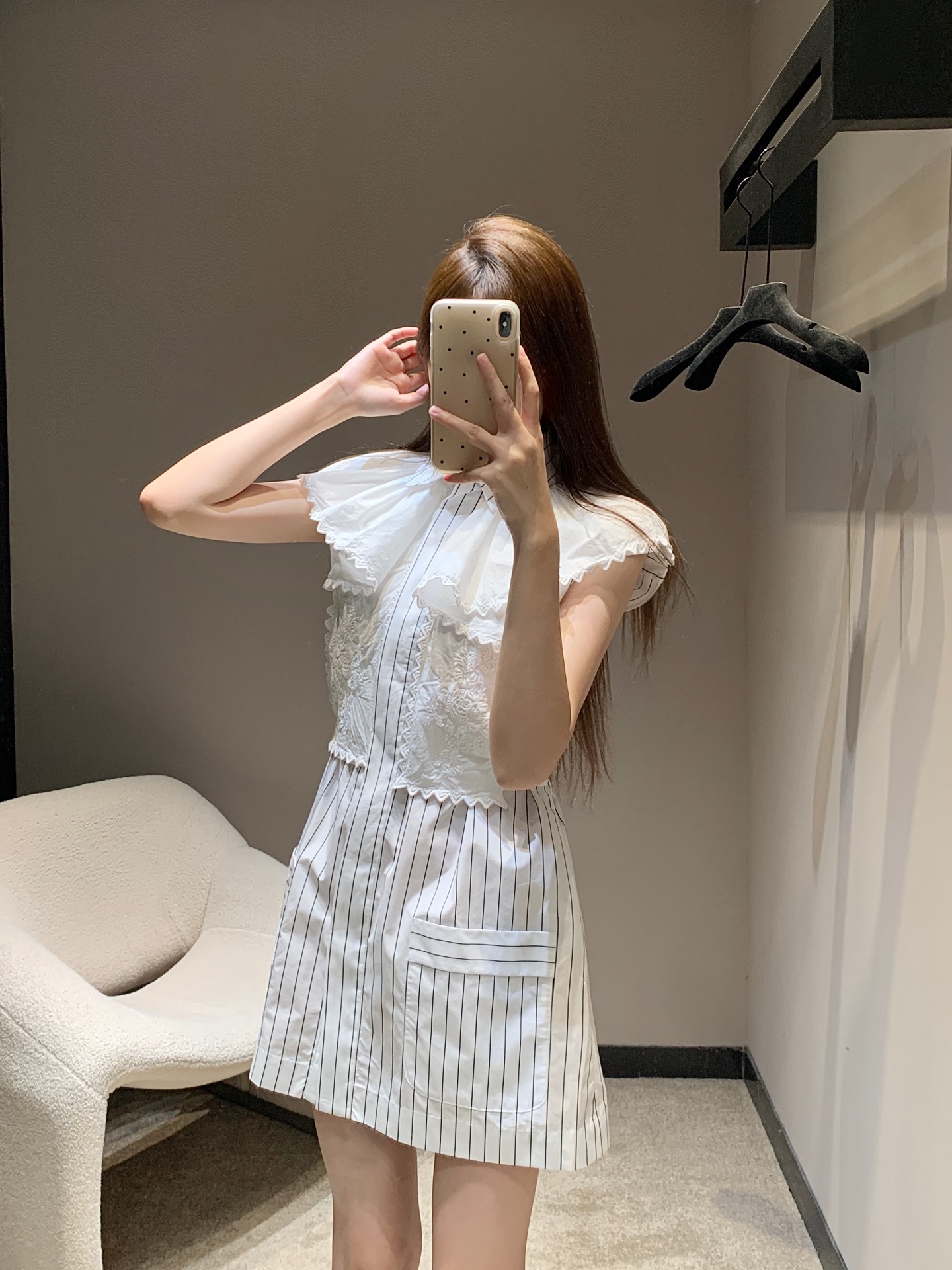 NO:456519,Chane* 25P premium handicraft workshop series new Vintage mid-style striped lace shirt dress | Exclusive yb development!  High-end production!  Pure cotton material with embroidered scarf set. My spiritual seaside life draws inspiration, injects freedom and agility into my creation, emphasizing the strong sense of freedom brought by architectural dance, showing the exquisiteness of handmade art. S/M/L is available in stock, chanel, skirts, shirts, alexander wang19860909Chane* 25P高级手工坊系列新款 Vintage中古风条纹花边衬衫连衣裙丨独家yb开发！高版出品！纯棉材质搭配刺绣领巾套装 自我的精神海滨生活汲取灵感,将自由和灵动注入创作中,强调建筑舞蹈带来的强烈自由感 展现手工艺术的精致 现货发售S/M/L,,chanel,skirts,shirts,alexander wang,Women's clothing