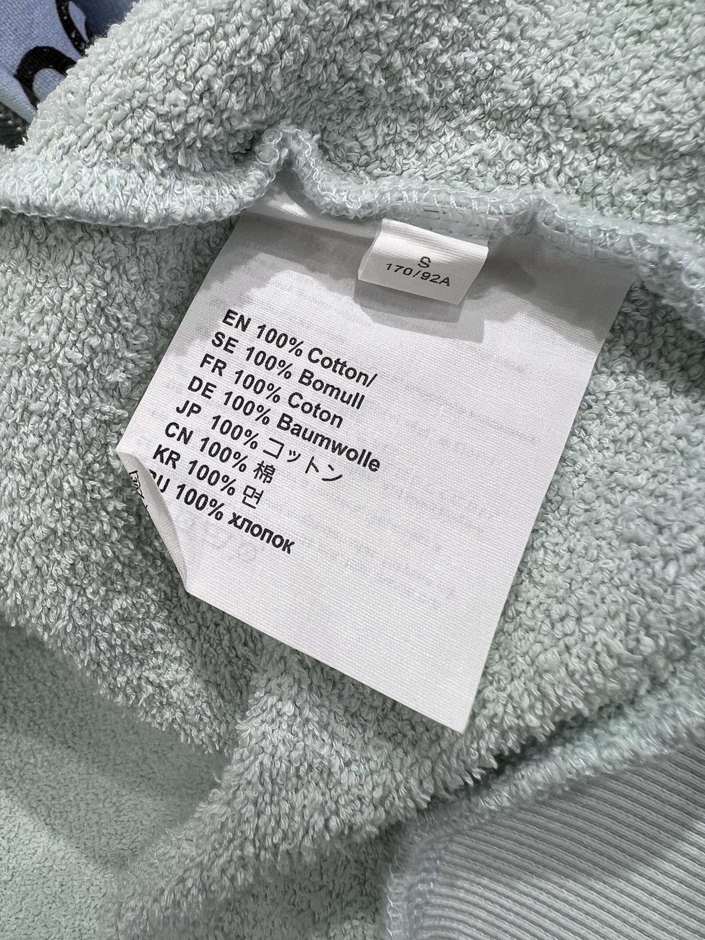 Exclusive 1996 Letter-Printed Coat: Unleaded Style for Every Moment - 图片 8