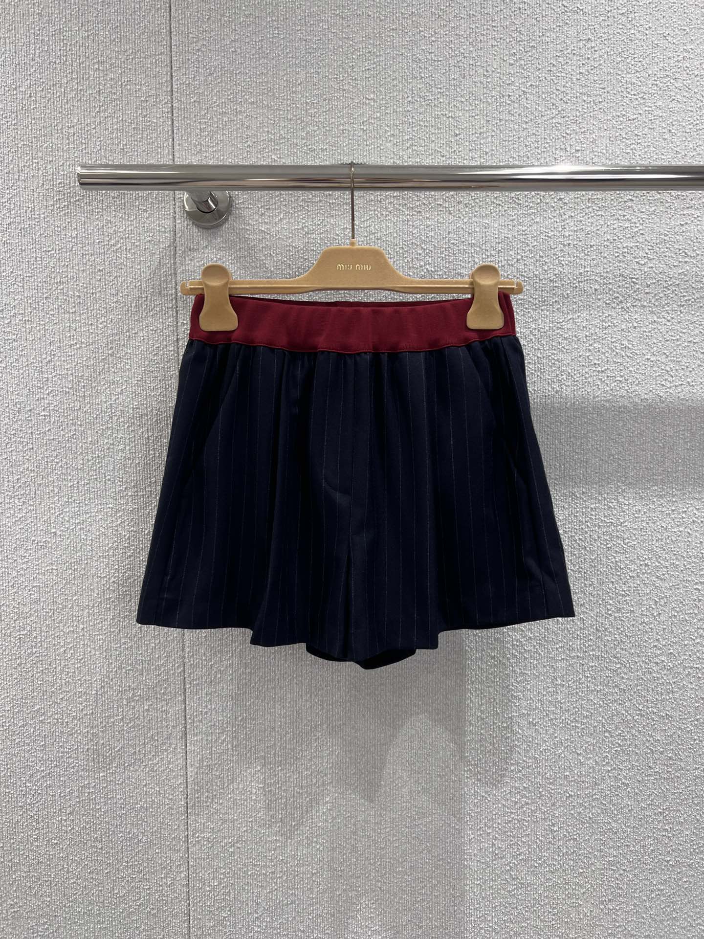 Fashionable Navy Blue Striped Belted Coat with Custom Wool Fabric – Miumi 25FW - 图片 1