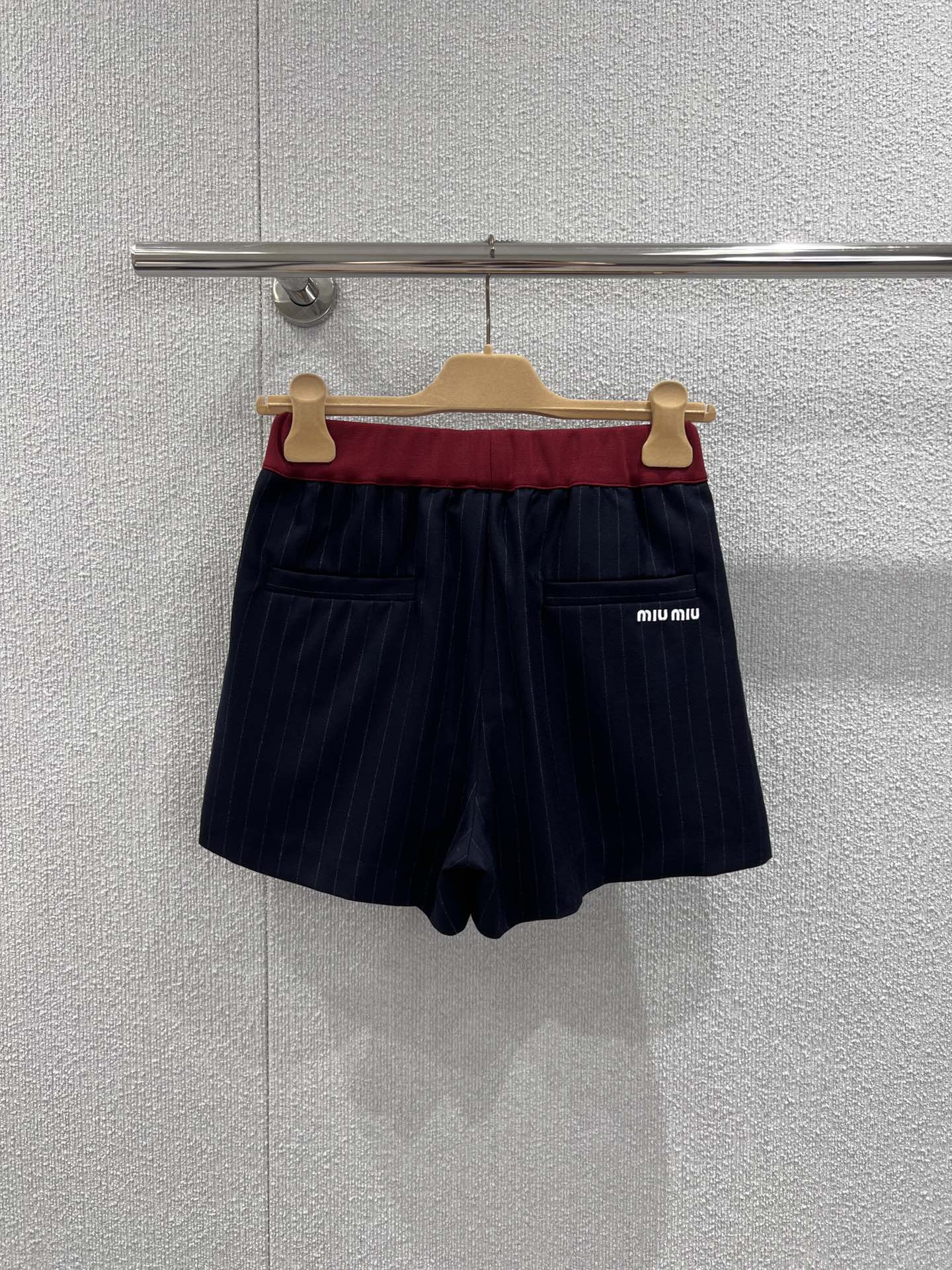 Fashionable Navy Blue Striped Belted Coat with Custom Wool Fabric – Miumi 25FW - 图片 2