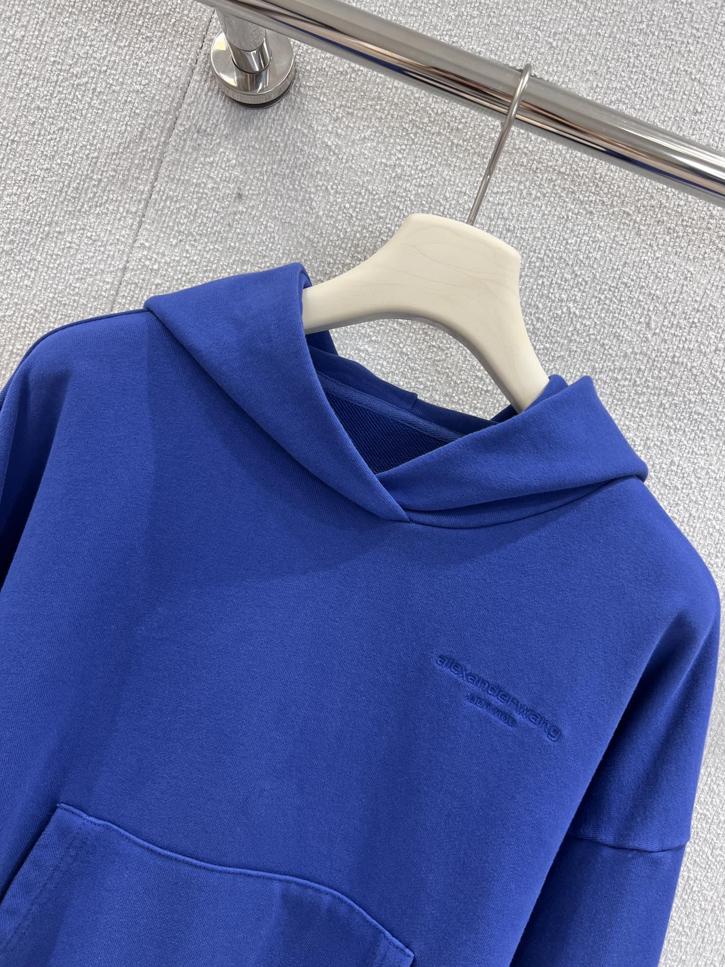 “Stylish Women’s Fall Coat in Cline Blue: Fashionable and Versatile Outerwear for Autumn Season” - 图片 3
