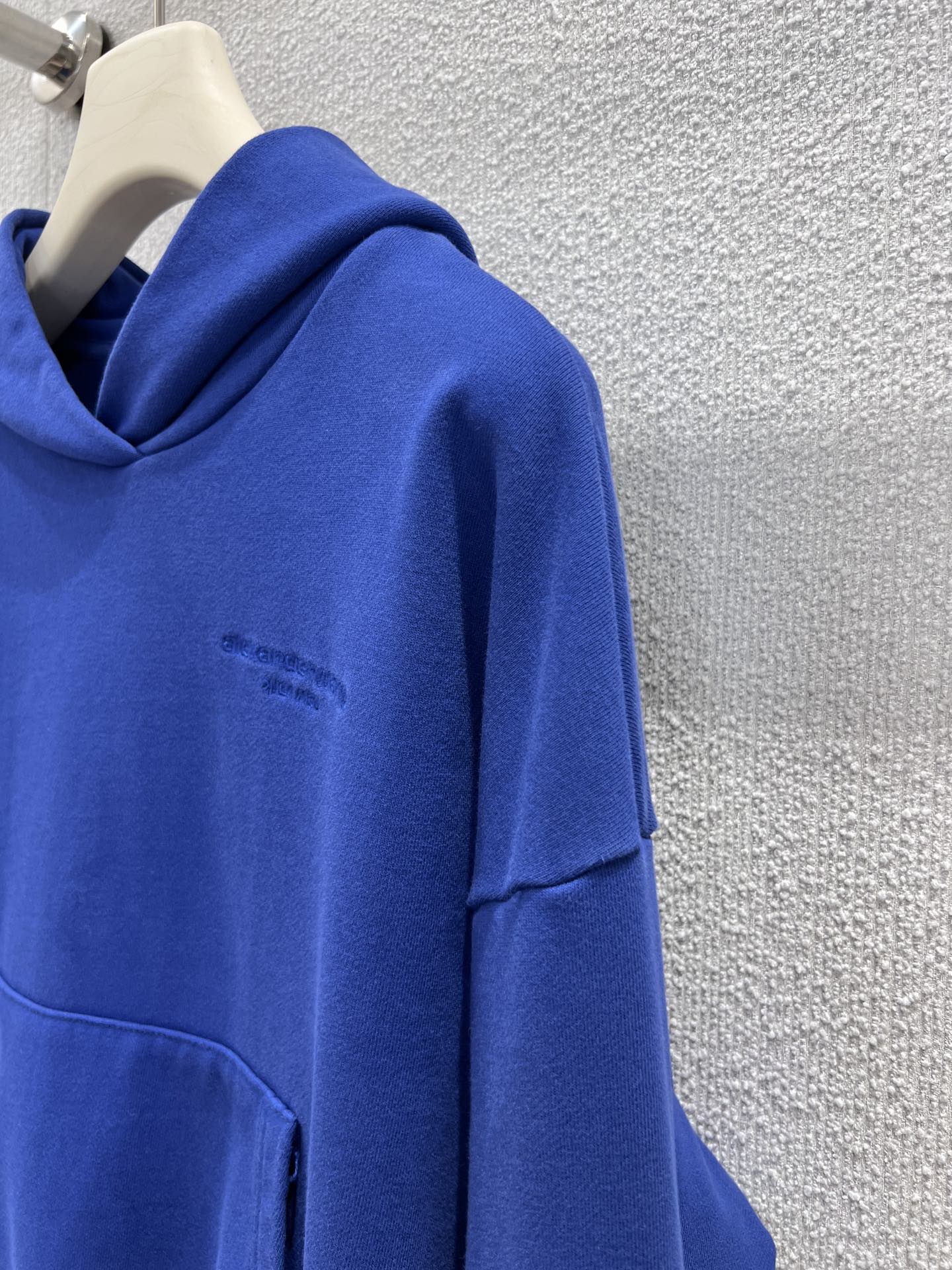 “Stylish Women’s Fall Coat in Cline Blue: Fashionable and Versatile Outerwear for Autumn Season” - 图片 5