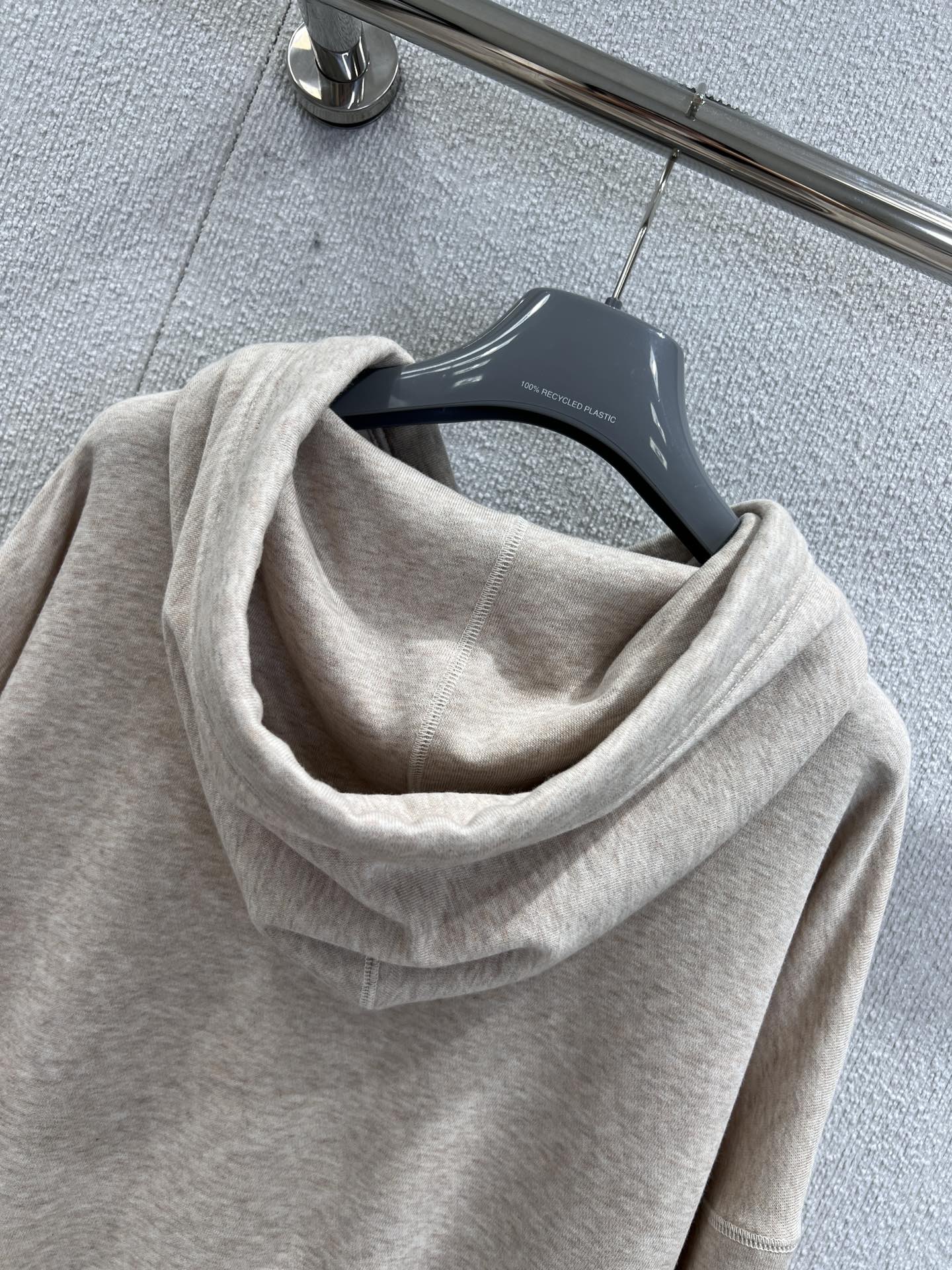 Autumn/Winter Soft Cotton Hooded Vest with Retro Glamour and Crochet Details – Sizes S/M/L - 图片 4