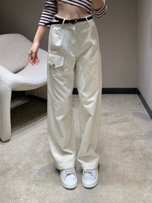Saint Laurent Women's Straight Leg Jeans with Metal Logo Belt - Off White 1 Saint Laurent Women's Straight Leg Jeans with Metal Logo Belt - Off White