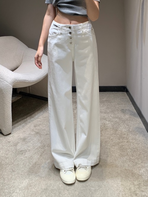 Maison Margiela White Wide-Leg Jeans with Button Fly for Women 1 Maison Margiela White Wide-Leg Jeans with Button Fly for Women