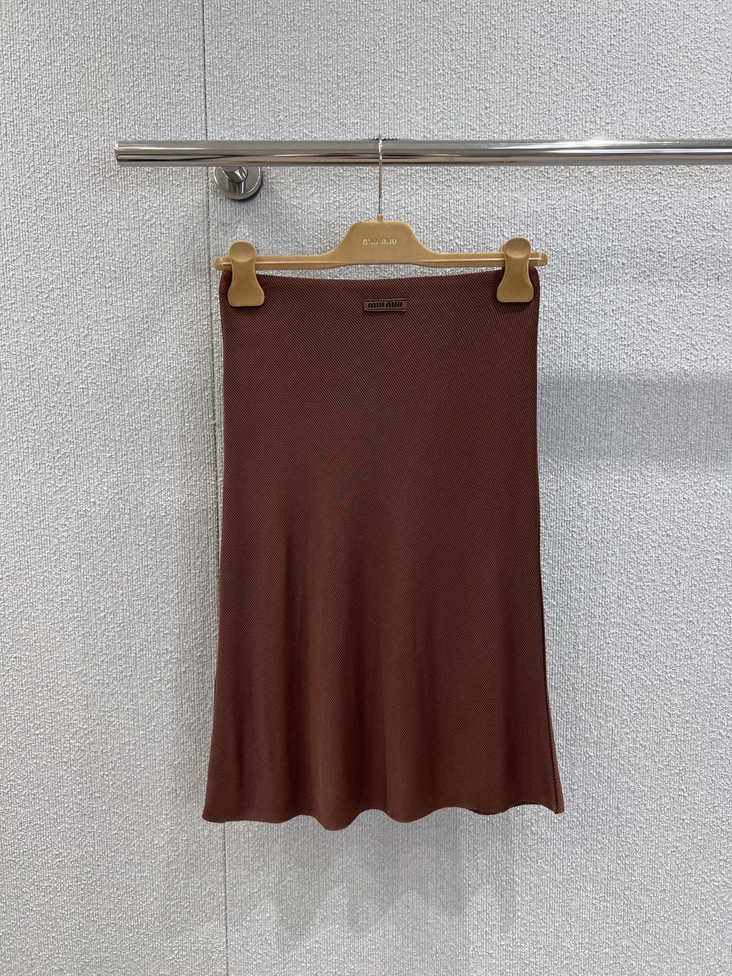 Miu Miu Caramel Brown Knit Midi Skirt - Elegant Early Autumn Style 2 i1758342962 9428 6