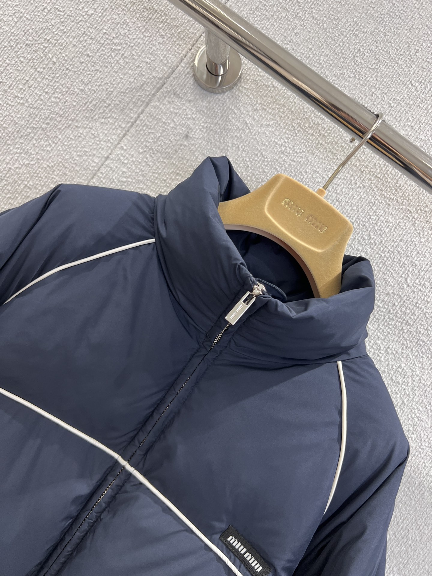 Miu Miu Goose Down Padded Jacket, Autumn Winter New, Slim Fit 5 i1759464979 280 6