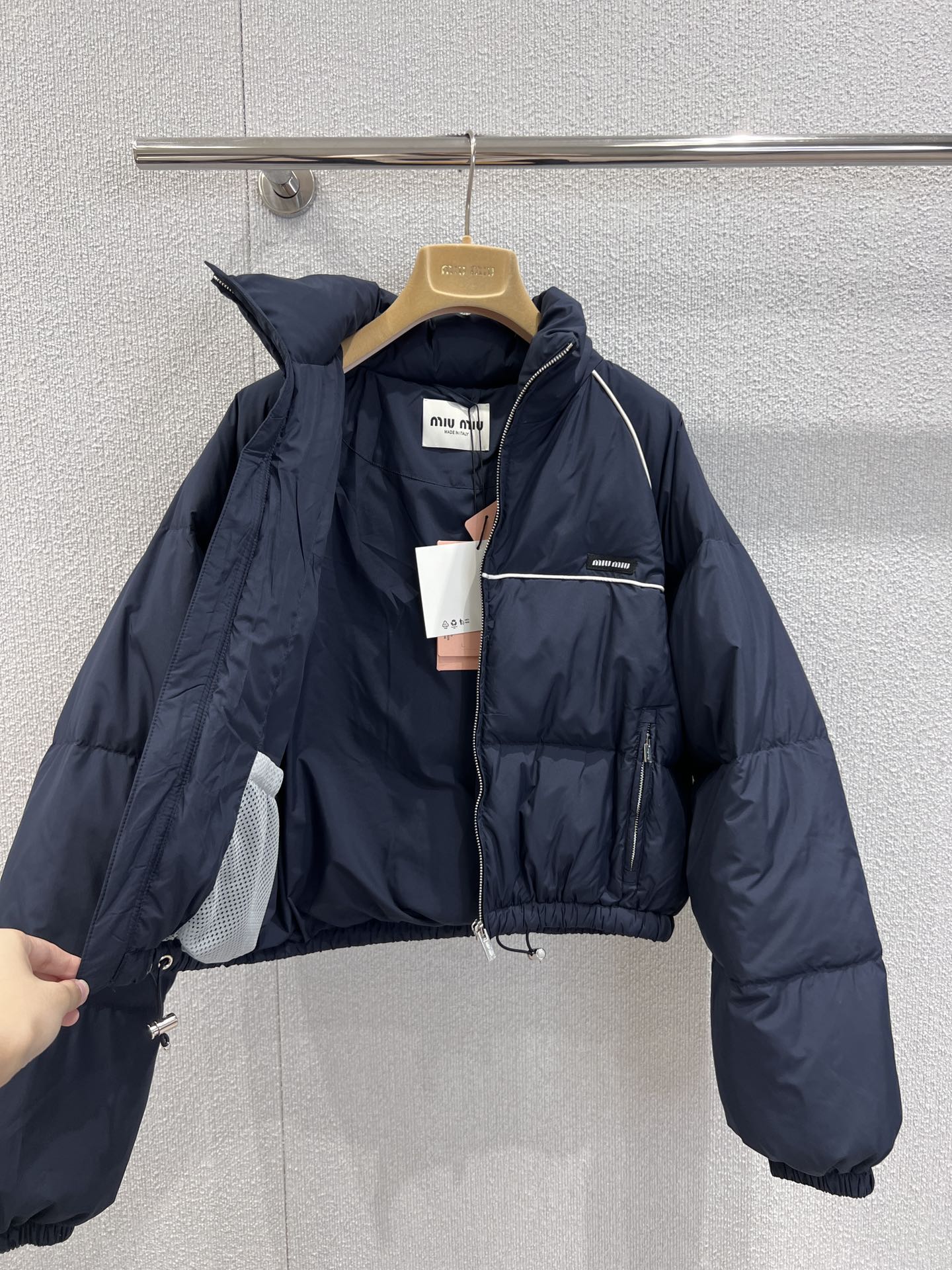 Miu Miu Goose Down Padded Jacket, Autumn Winter New, Slim Fit 3 i1759464979 7638 3