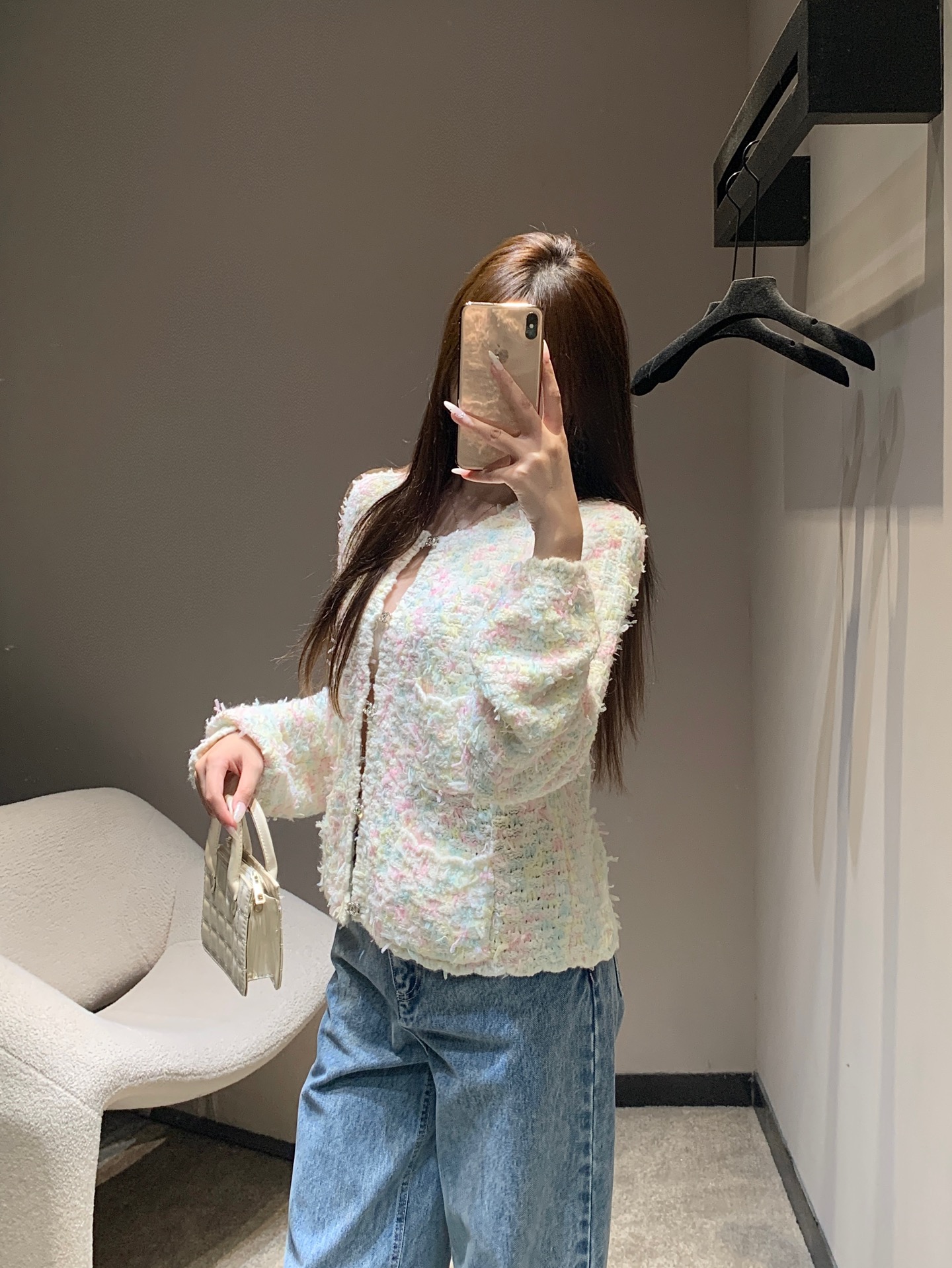 Chanel 25B Four-Pocket Knit Cardigan - Elegant & Versatile Style