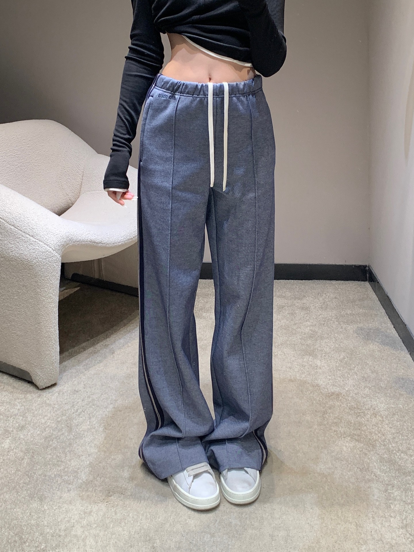 Miu Miu 25FW Wide-Leg Casual Pants with Contrast Stripe Detail