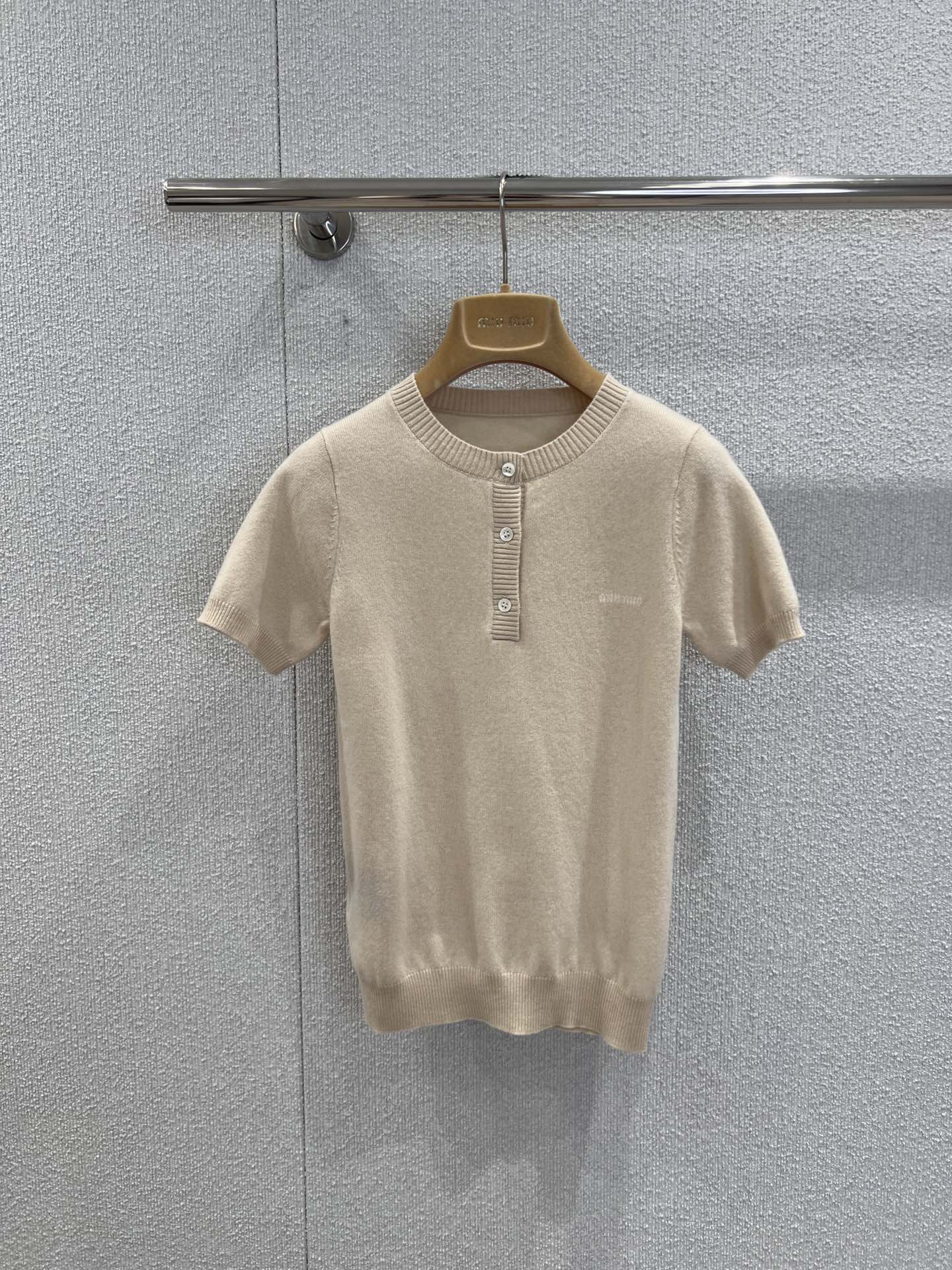 Miu Miu 26Ss Women’s Cashmere Knit Short Sleeve Top