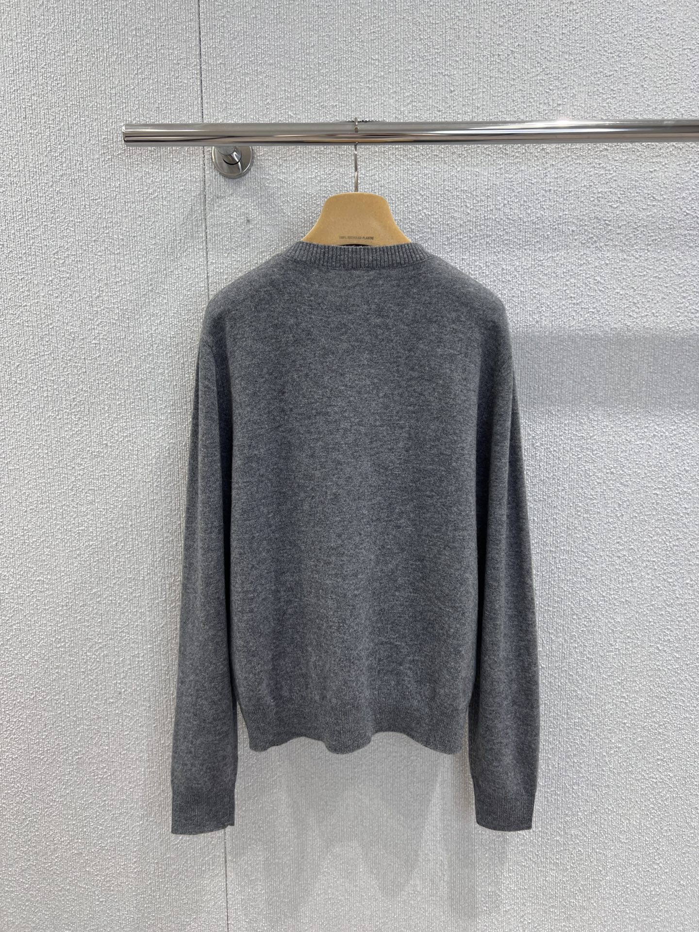 Miu Miu 26Ss Early Spring New Women's Cashmere Knit Sweater 3 i1761540866 1154 0