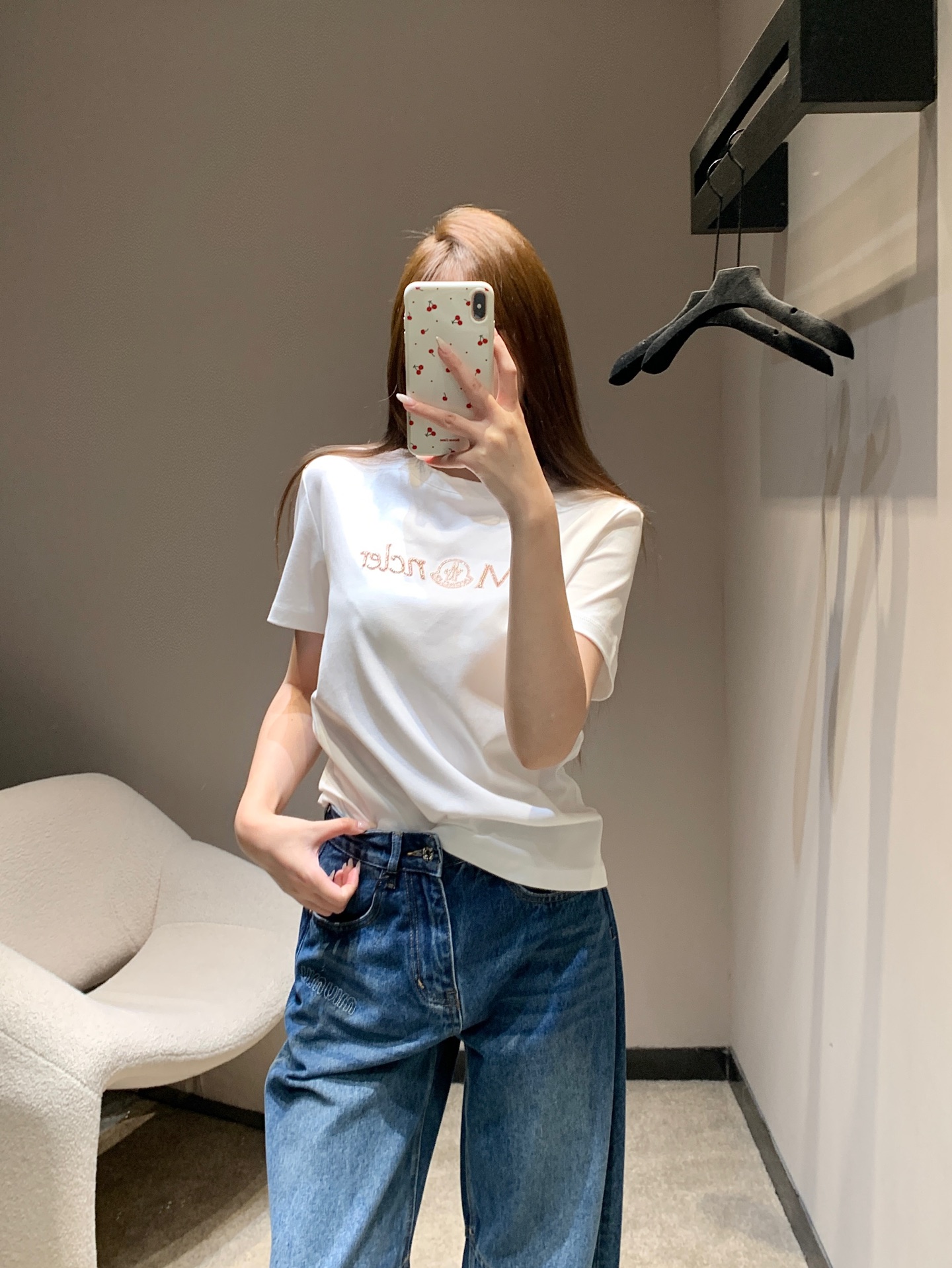 몽클레어 레터 비즈 크루넥 반팔 티셔츠 26 SS 이미지 7