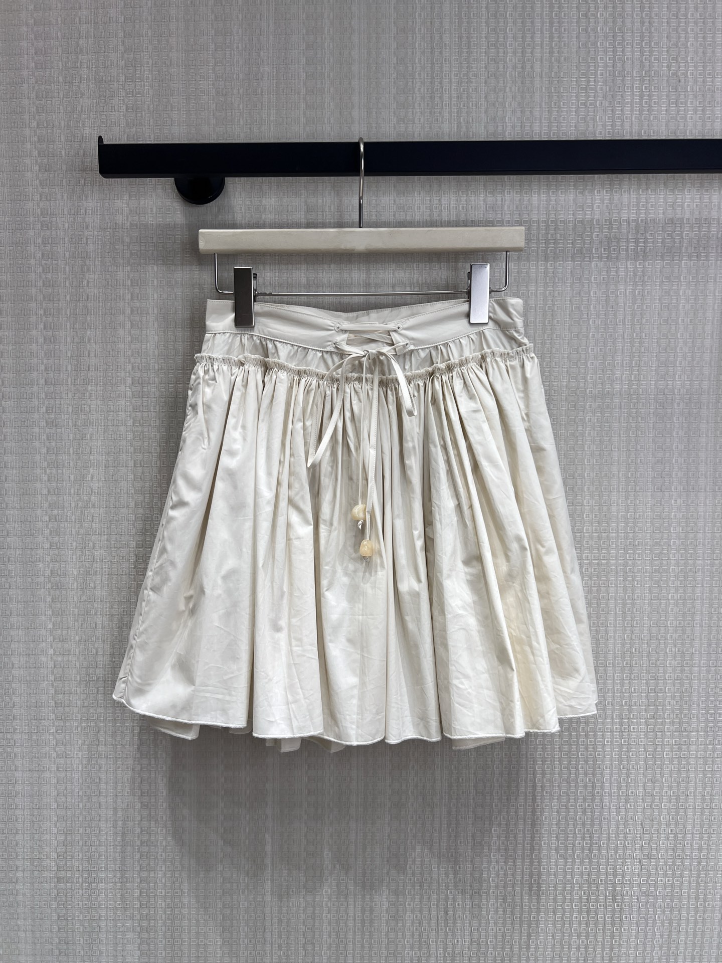 Women's Clothes Style White Clothing Lookbook Reference image 1