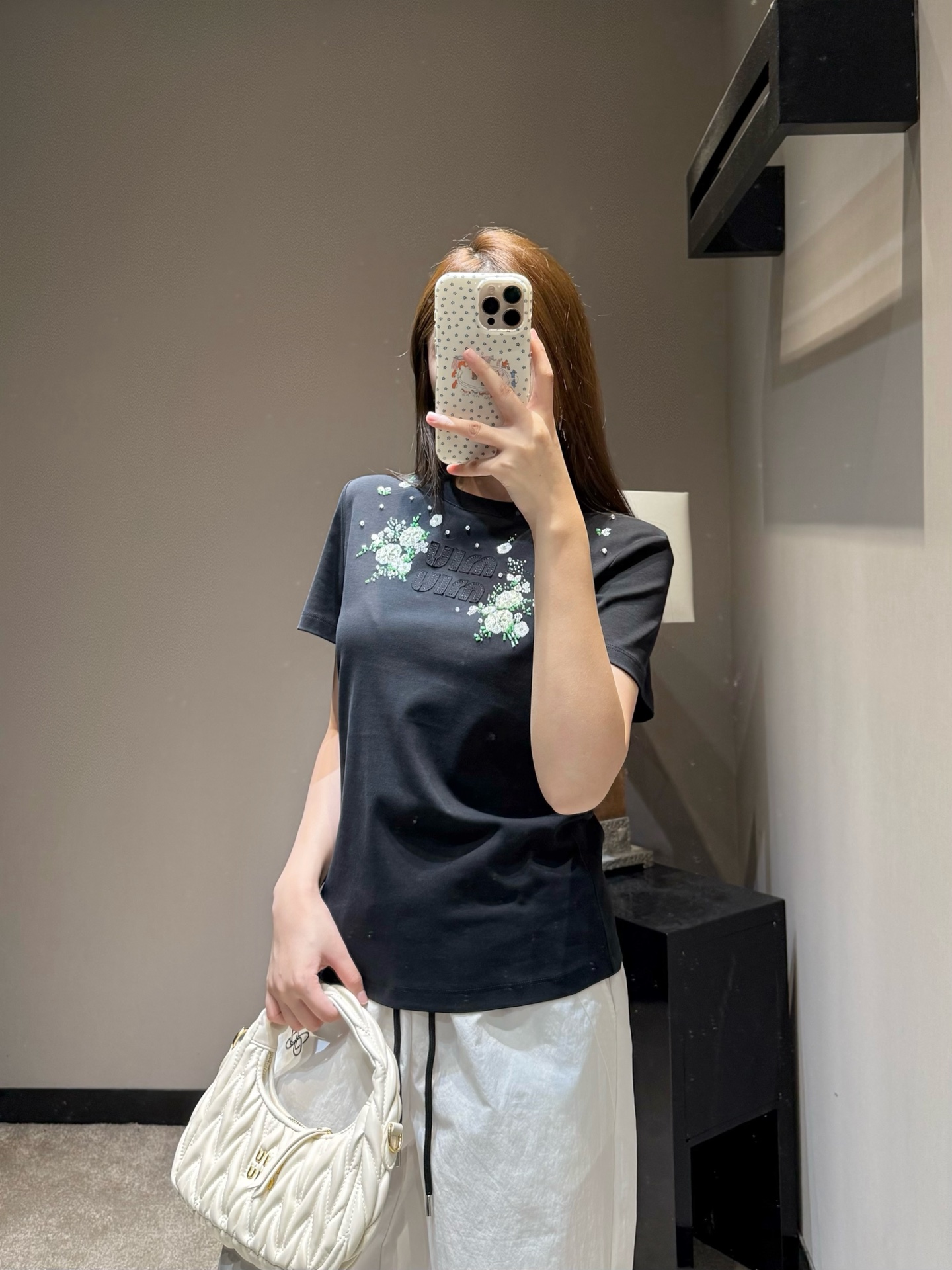 미우미우 여성 반팔 70017