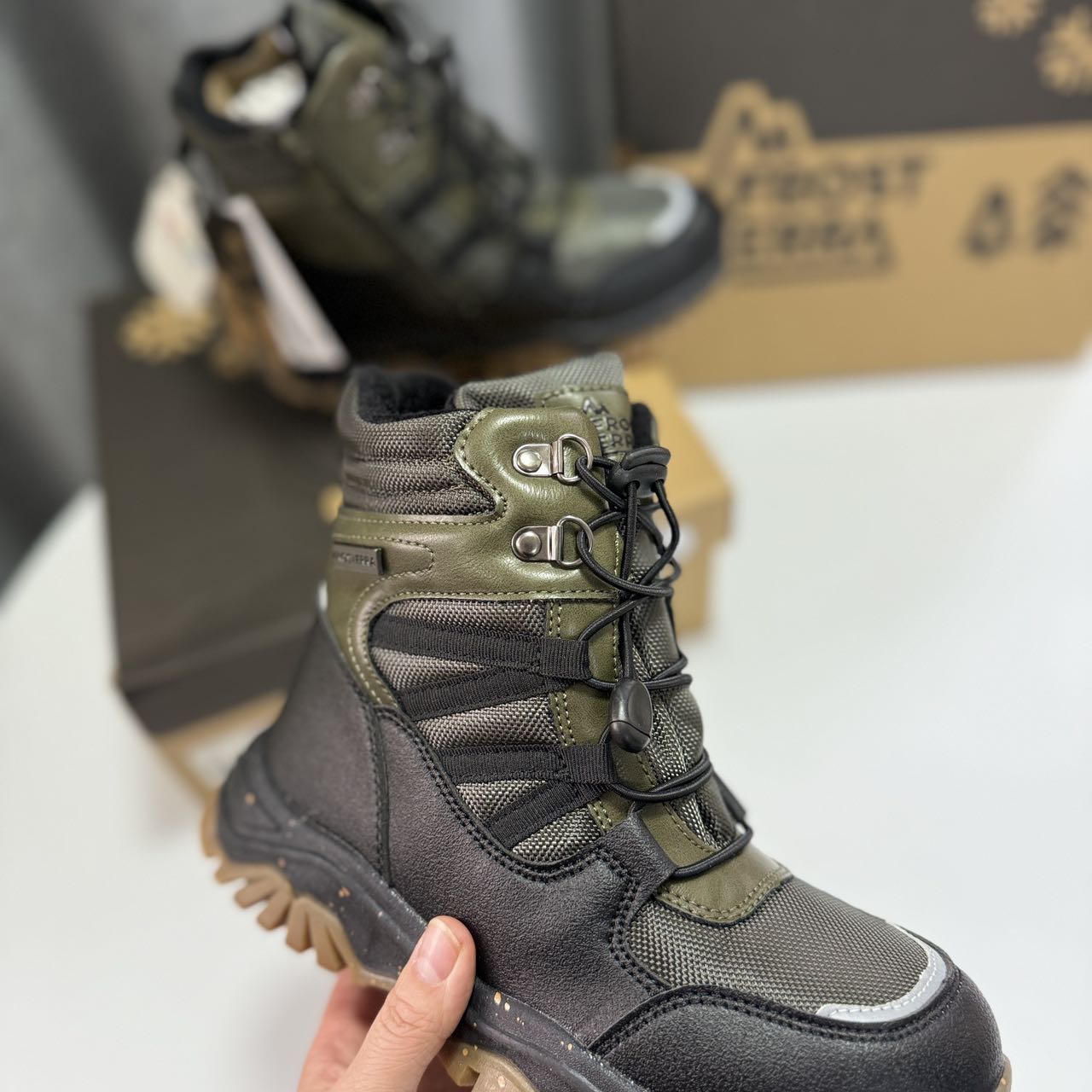 More detailed real-life shots:The shoe upper is made of waterproof and - Shoe