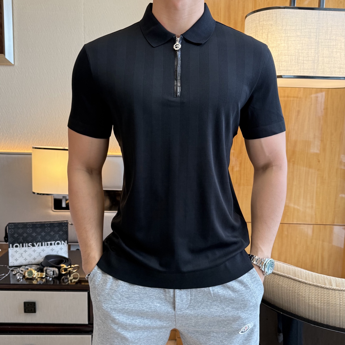 NO:776643,Stephen - 2026ss New Year of the Horse spring and summer new polo collar short-sleeved series. Selected high-quality long-staple cotton fabrics, fashionable big-name element logo design, awesome upper body shape, fine, comfortable and breathable fabrics, super good-looking with any combination, a must-have for fashionable men!  Sizes M-3XL can fit up to 200 pounds!  ,,T-shirt,19860909史帝芬 - 2026ss马年春夏新款polo领短袖系列.精选优质长绒棉面料,时尚大牌元素logo设计,上身版型超赞,面料细腻舒适透气,随意搭配都超级好看时尚型男必备款哦！尺码M-3XL 最大可穿200斤！,,T-shirt,,Men's clothing