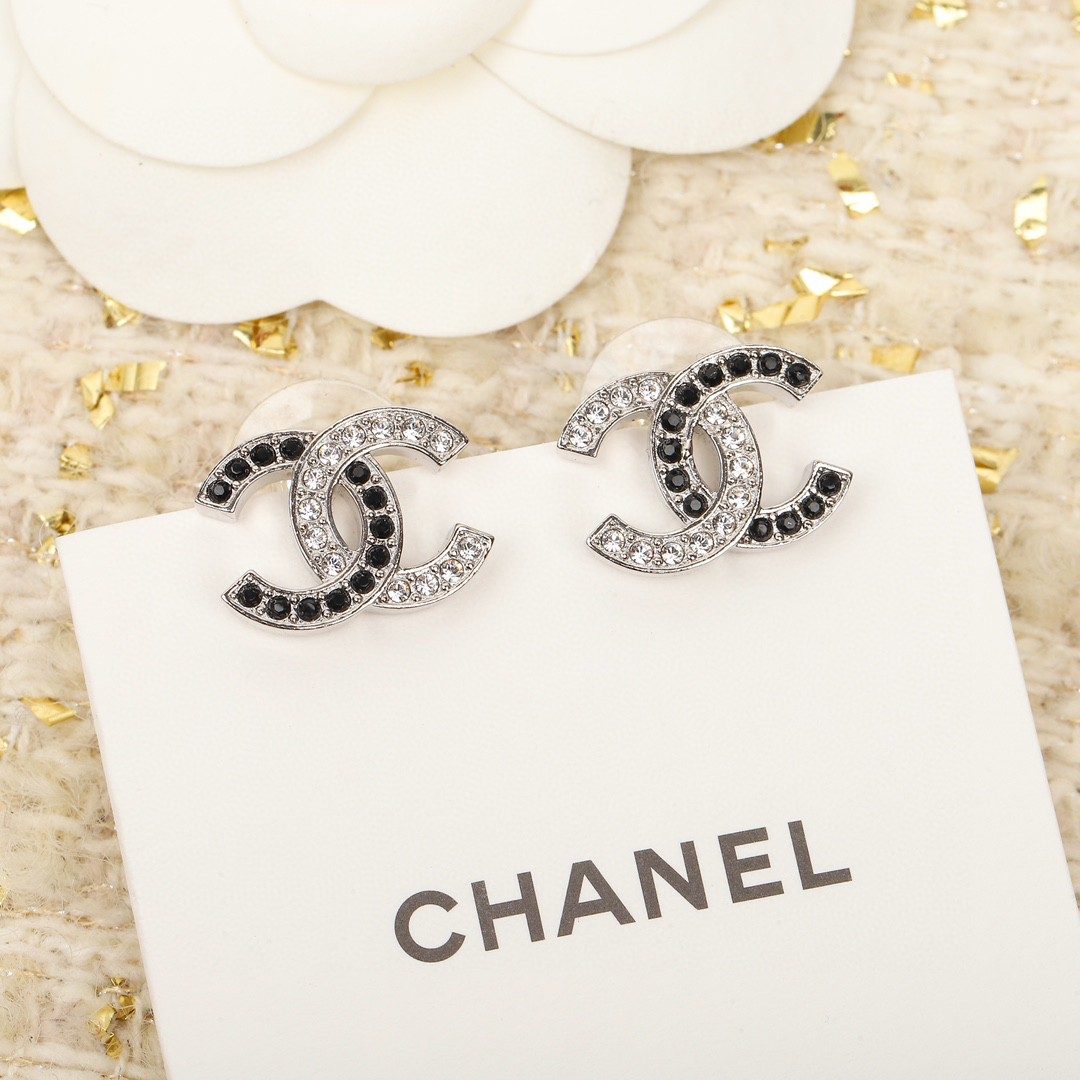 Highest quality replica
 Chanel Jewelry Earring Black White