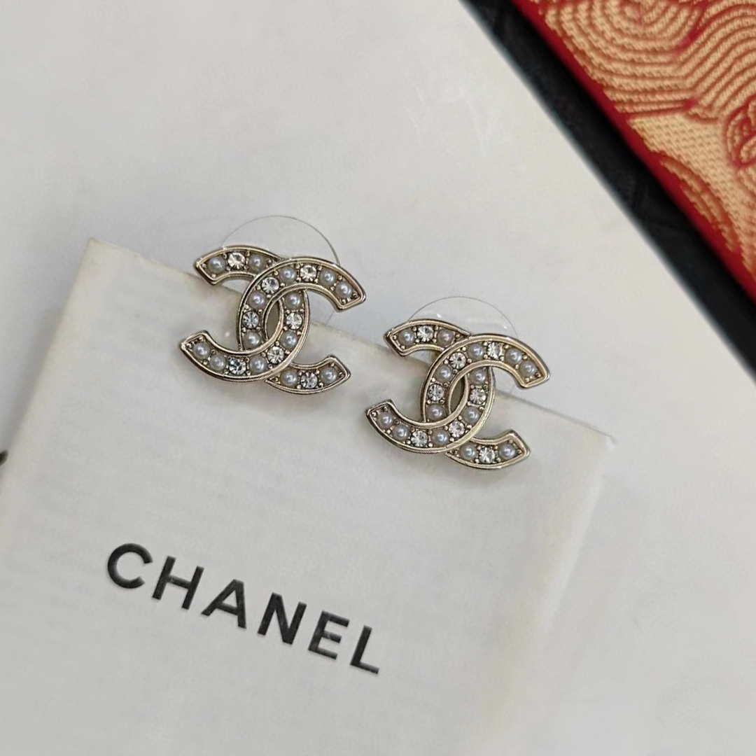 Chanel Jewelry Earring High Quality Replica
 Yellow Brass Spring Collection