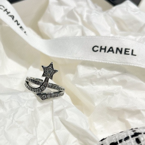 Chanel Haute Joaillerie Fine Jewelry Earrings Necklace Ring Ref.9527E8CD 9
