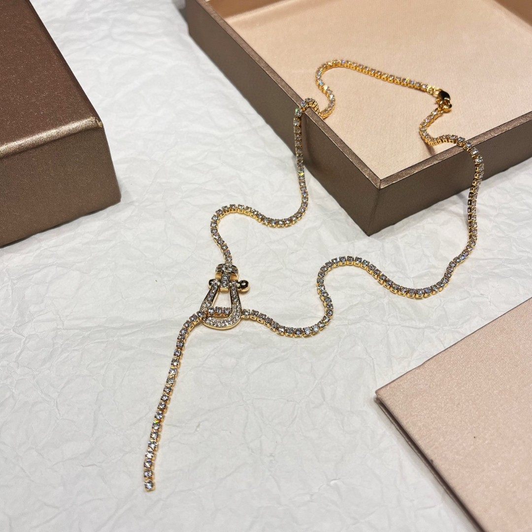 Fred’s New Horse Hooves Jewelry: High-End V Gold Imports for Youthful Fashion - 图片 9