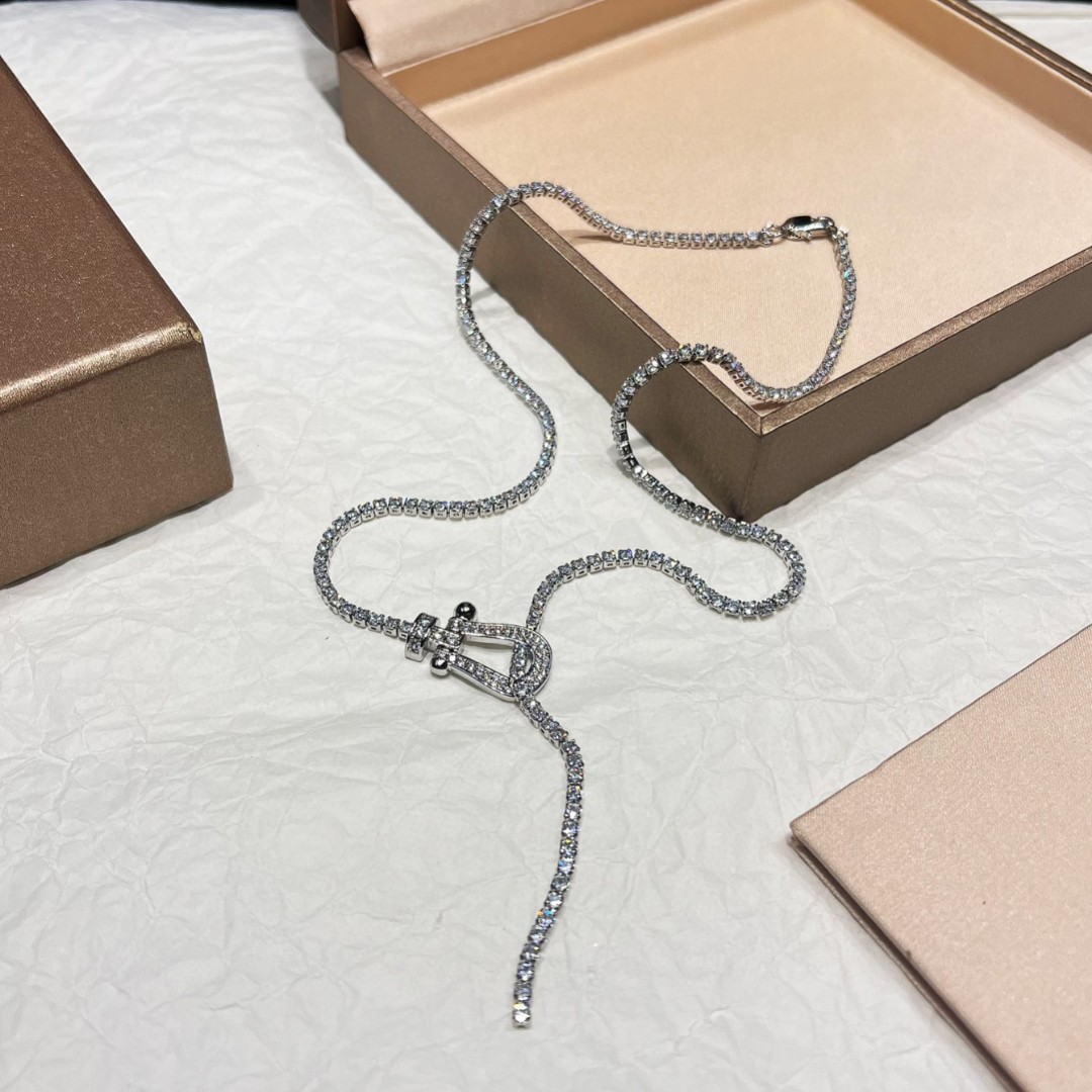 Fred’s New Horse Hooves Jewelry: High-End V Gold Imports for Youthful Fashion - 图片 7
