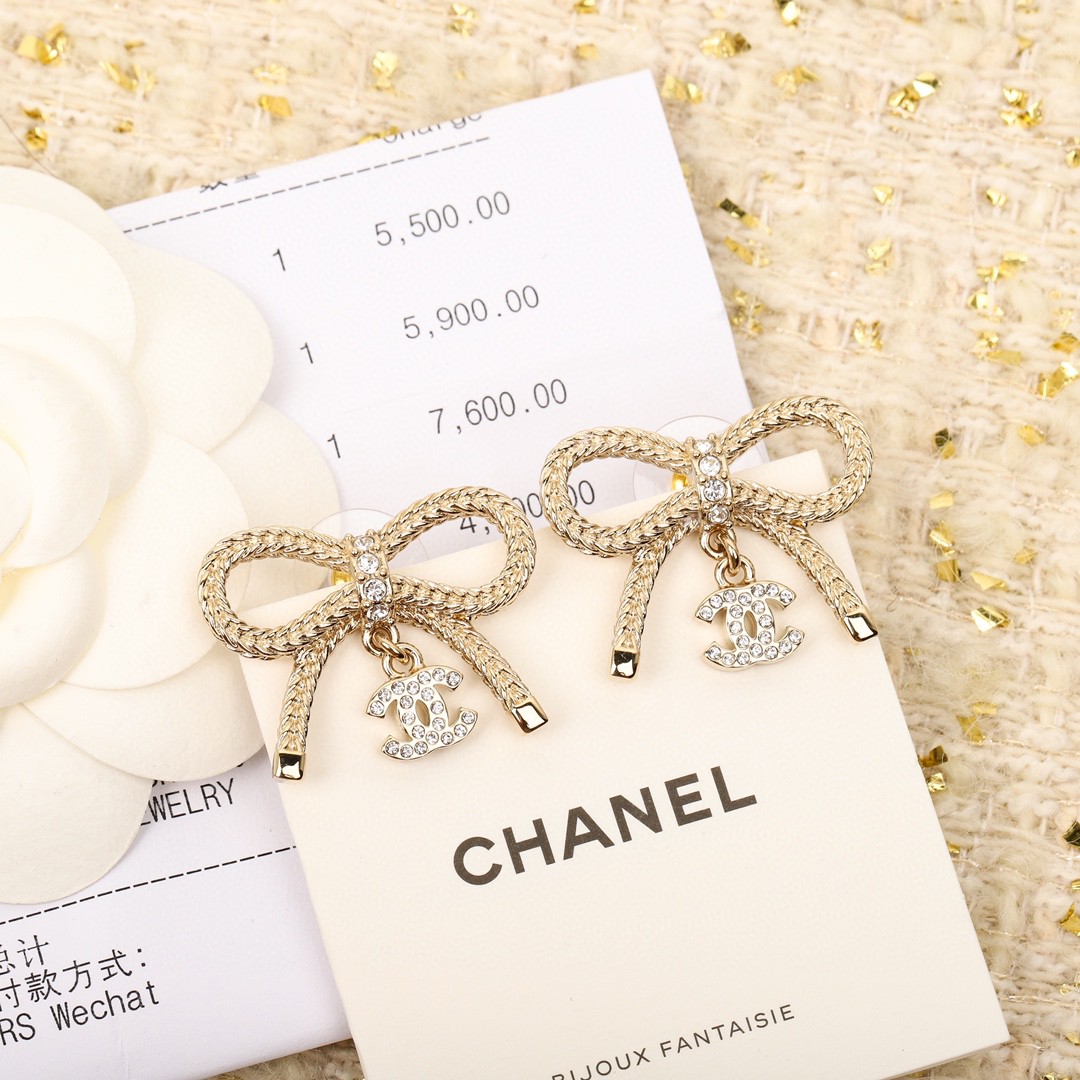 Chanel 本季必入 24K新款耳钉【Chanel蝴蝶结吊双C耳钉】