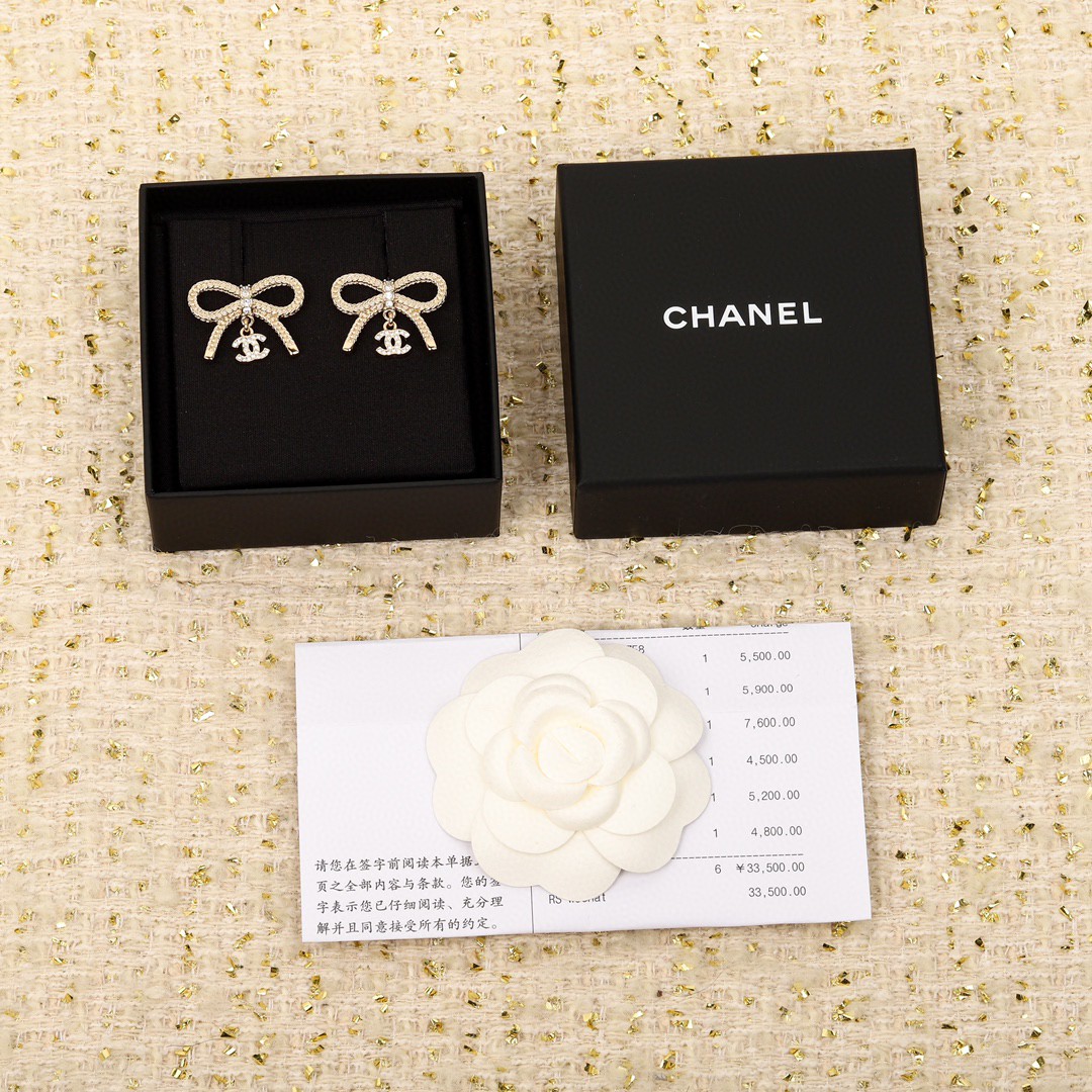 Chanel 本季必入 24K新款耳钉【Chanel蝴蝶结吊双C耳钉】