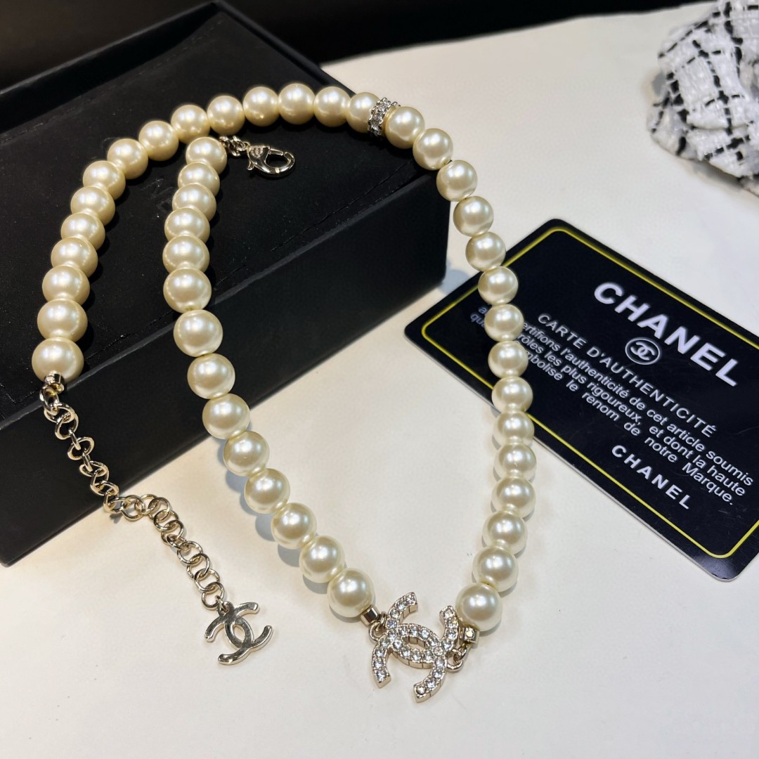 Chanel Chanel新款爱心choker