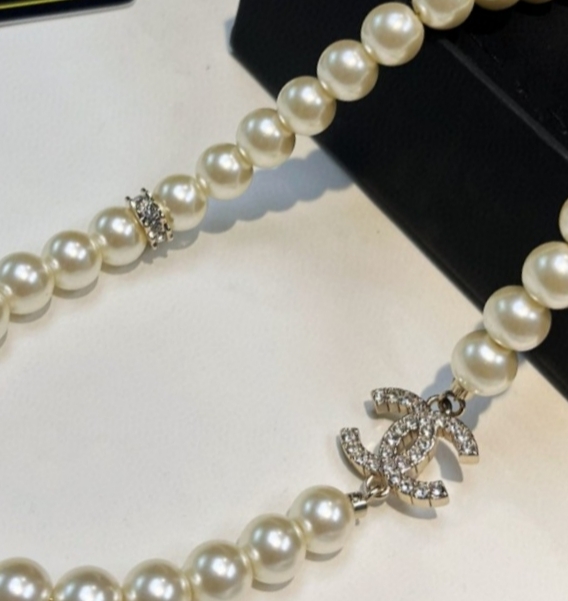 Chanel Chanel新款爱心choker