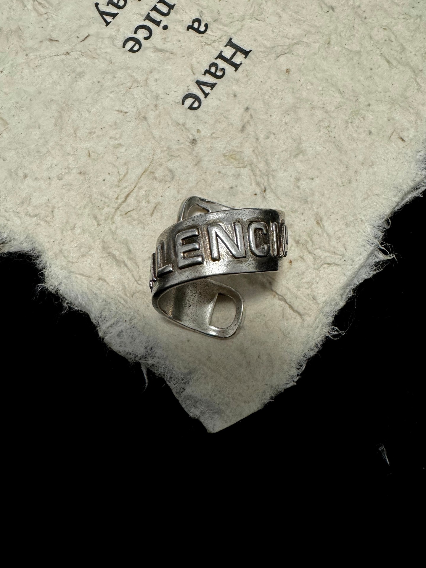 Stylish Multi-Element Design Ring: Classic, Elegant, Noble, and Cold - 图片 4