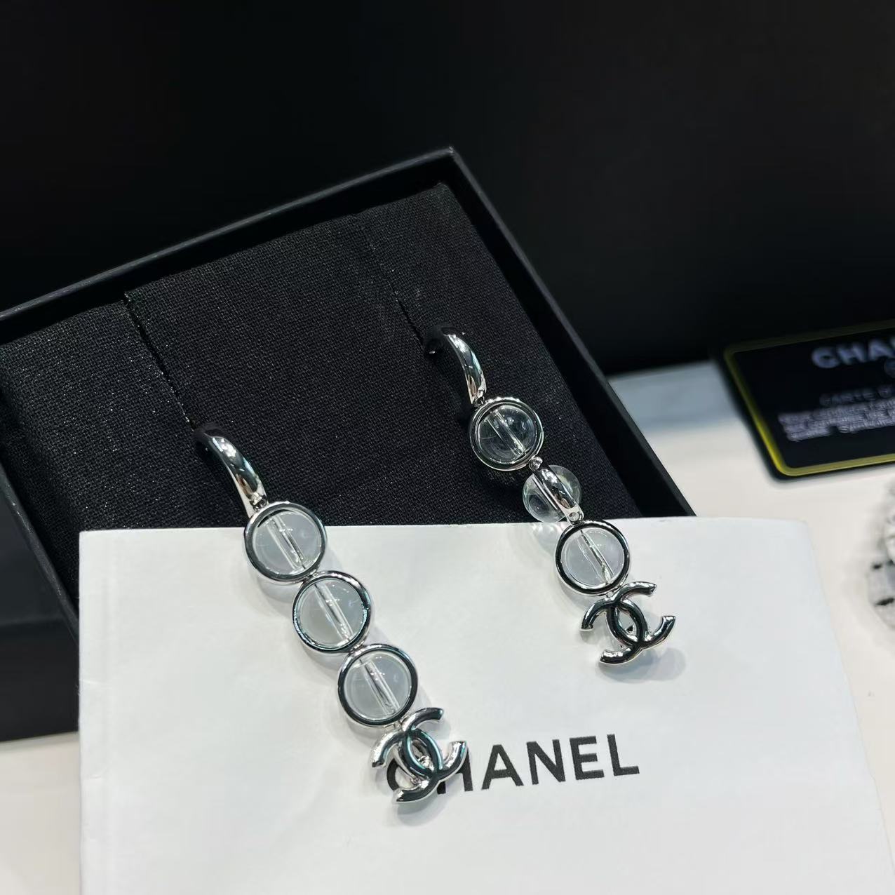 Chanel Ch@nel 香 立体圆环水晶糖珍珠字母流苏耳钉