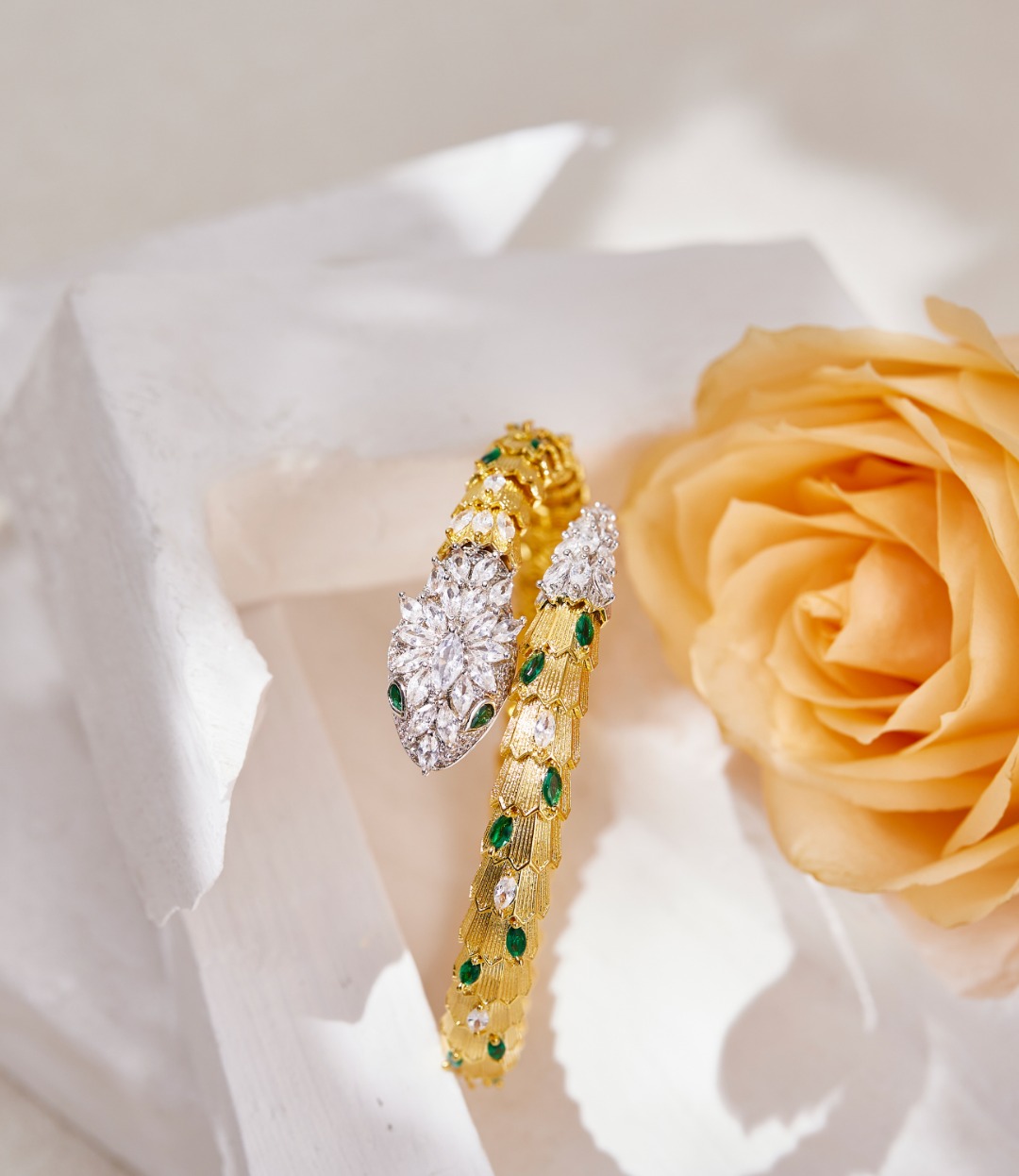 Bvlgari V精高版 宝格丽大号绿眼睛公主蛇手镯 高级精品 奢侈品蛇升级版 BVLGARI 火爆