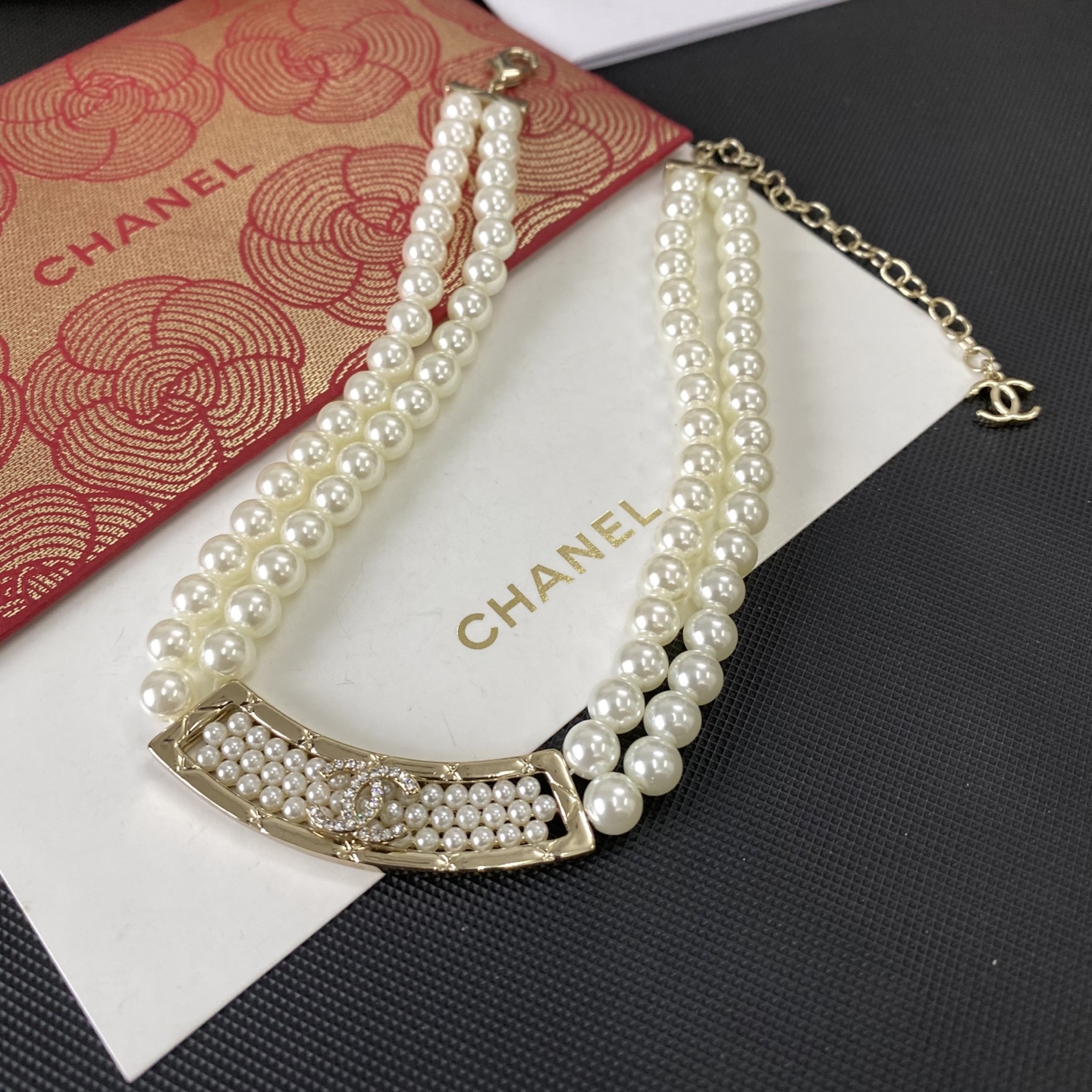 Chanel 辛芷蕾同款项钉 CHANE*双排珍珠字母项链