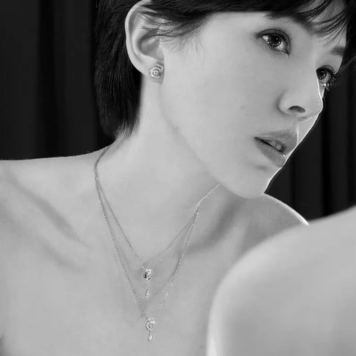 Chanel V金材质 香奈儿5字流苏耳钉 款