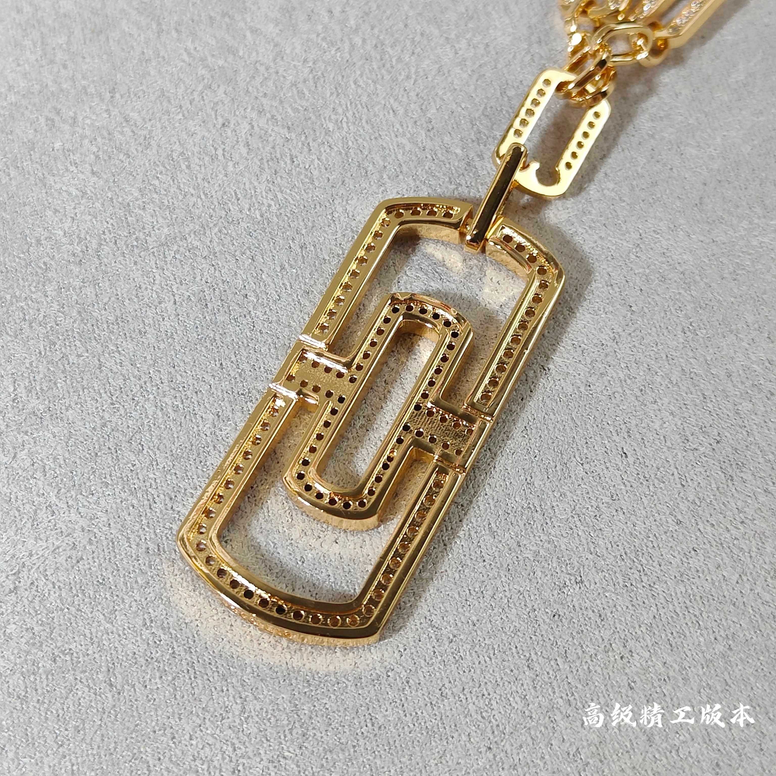 Bvlgari V金精工版 大号回型项链 每节扣子都由人工扣链